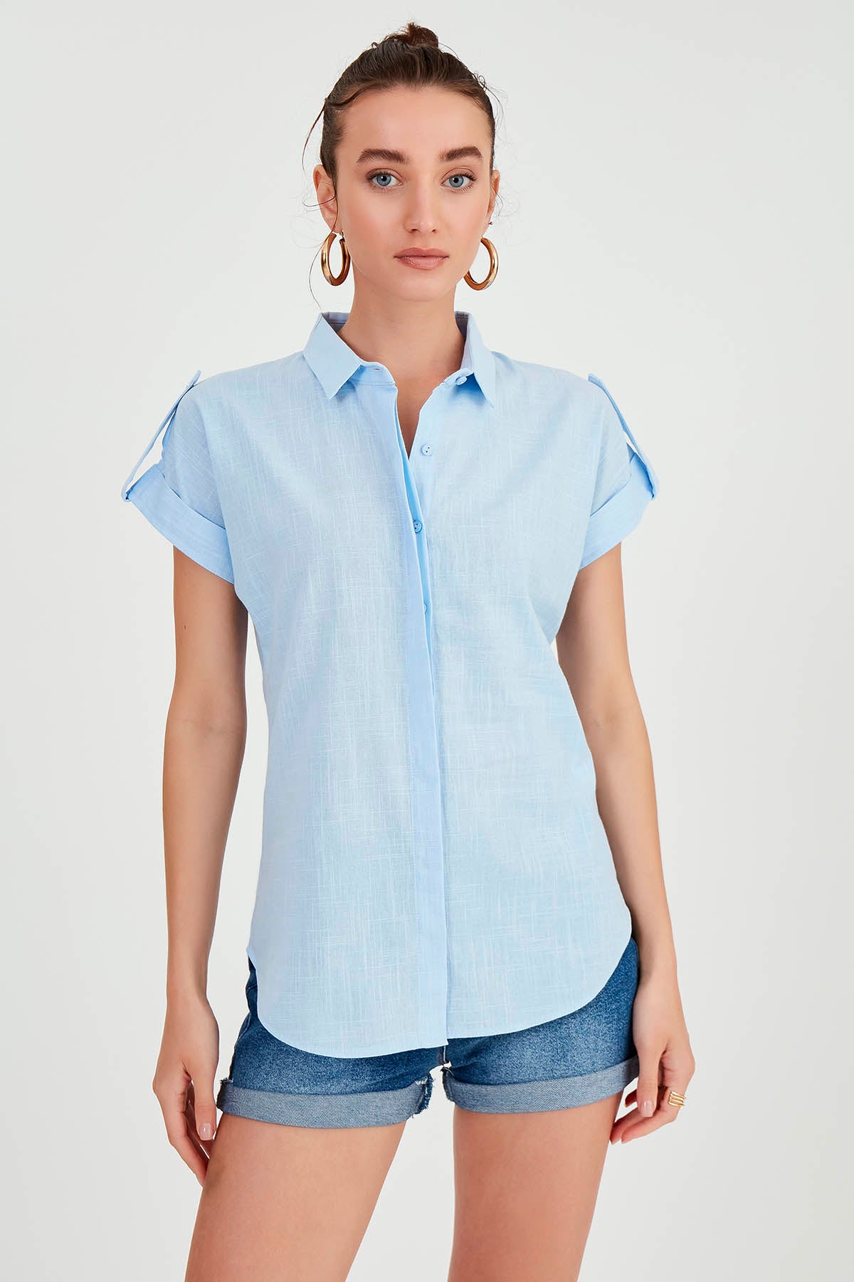 SLEEVE-DETAILED SHORT SLEEVE SHIRT