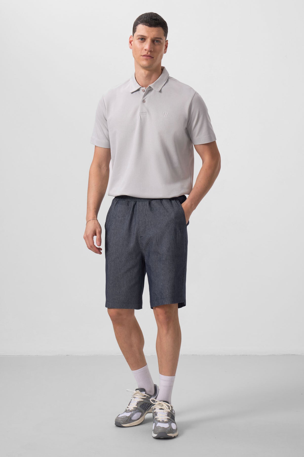 Navy Blue Standard Fit Woven Lightly Stretch Men's Chino Shorts - 81290