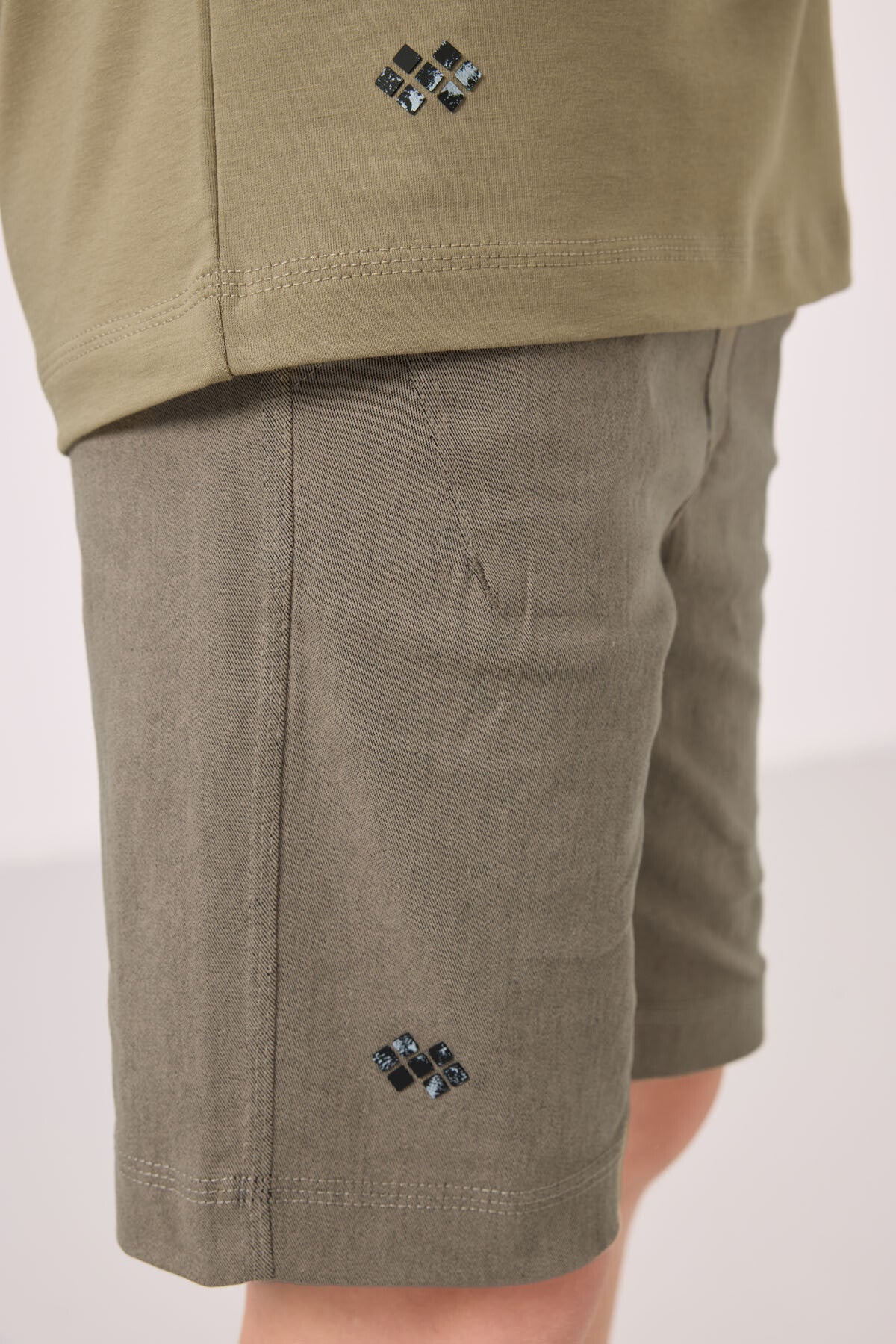 Dark beige-camel cotton oversized fit woven lightweight elastic Chino shorts set - 11277