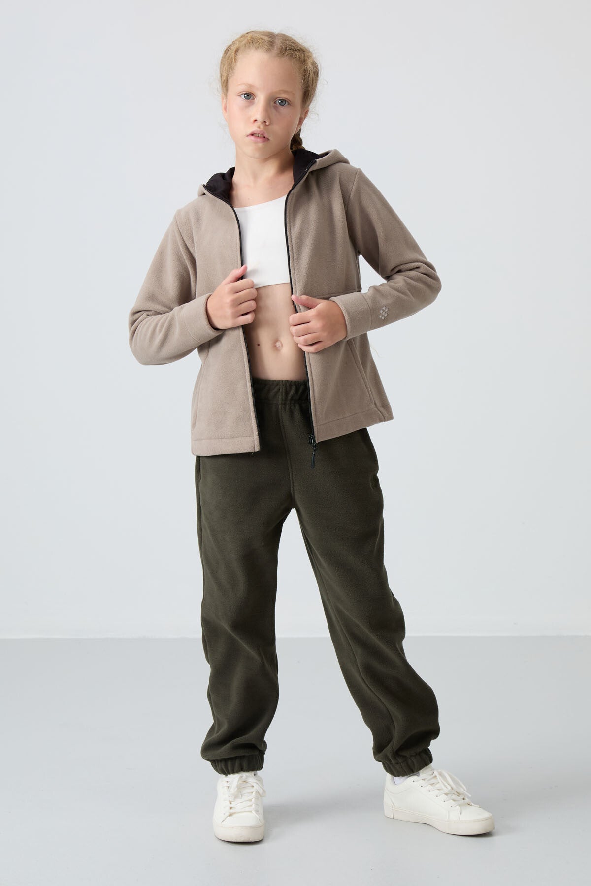 Dark Beige Thick Soft Textured Standard Fit Embroidered Fleece Girls' Sweatshirt - 75152