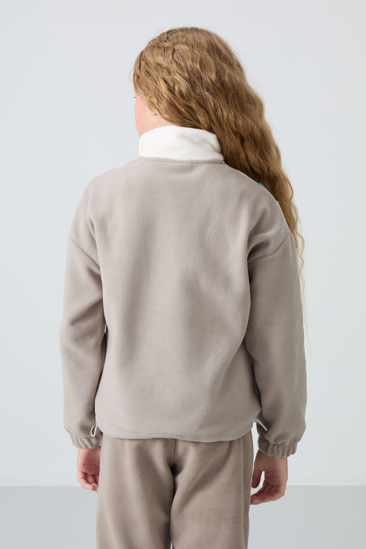 Dark Beige Thick Soft Textured Oversize Embroidered Fleece Girls' Sweatshirt - 75153