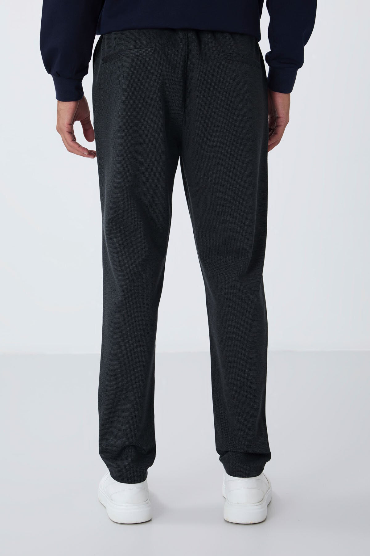 Dark Grey Textured Surface Standard Fit Men's Tracksuit Bottom - 82155