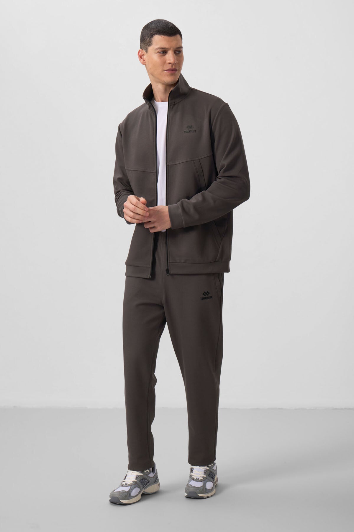 Dark Gray Textured Surface Comfortable Fit Men's Tracksuit Set - 85273