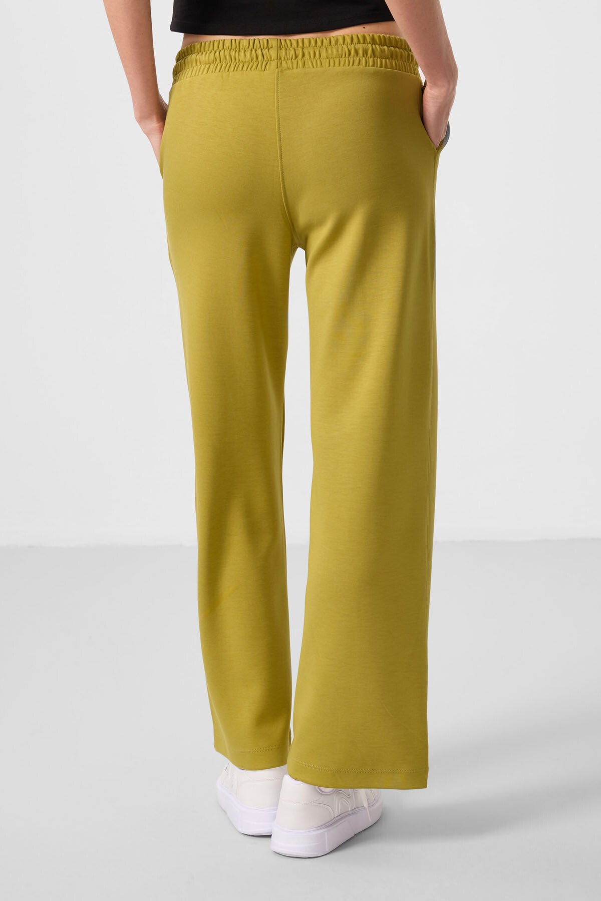 Dark Mustard Soft Textured Pocketed Front Seam Detailed Women's Palazzo Trousers - 94670