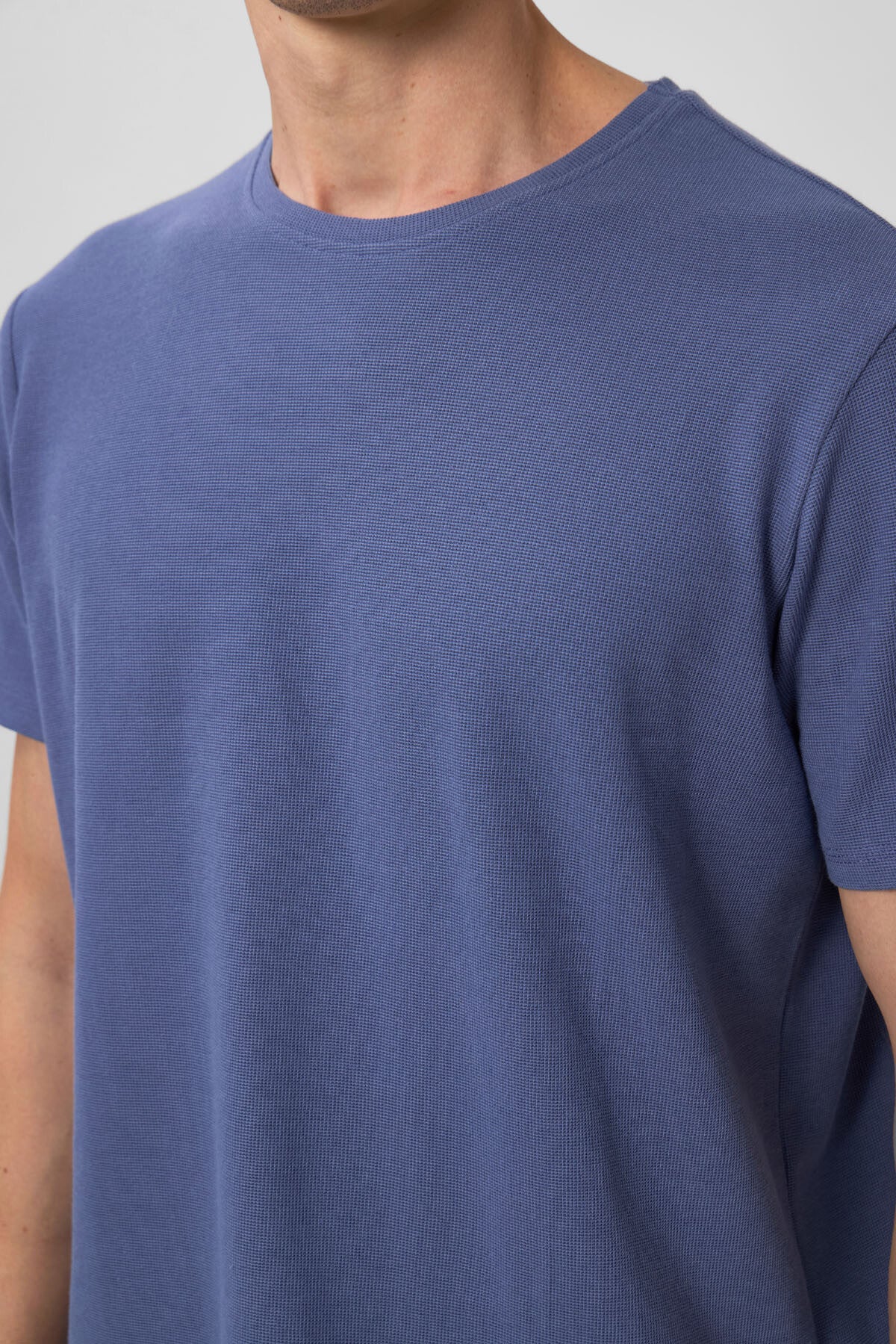 Dark Blue Textured Surface Comfort Fit Basic Men's T-Shirt - 88436