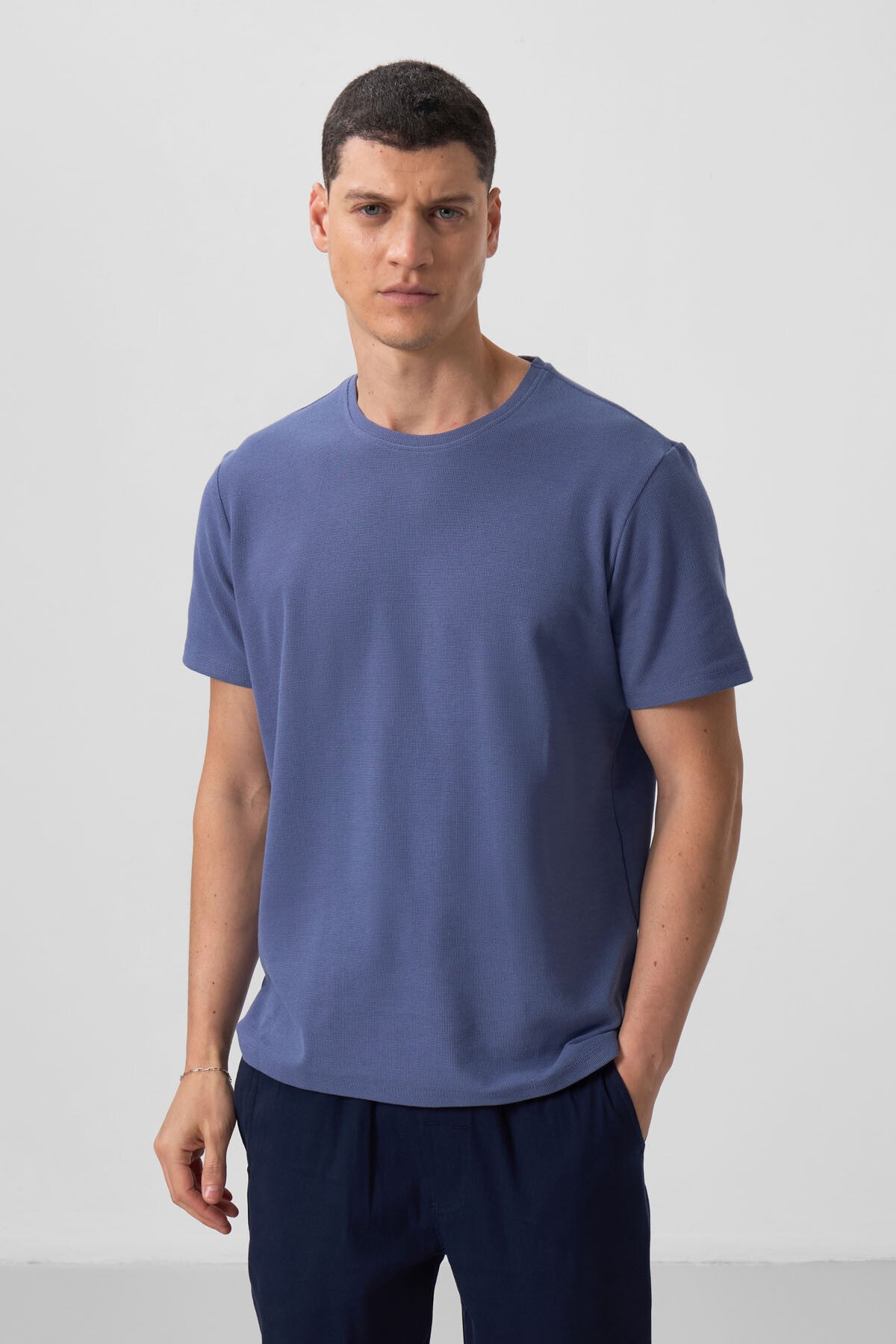 Dark Blue Textured Surface Comfort Fit Basic Men's T-Shirt - 88436