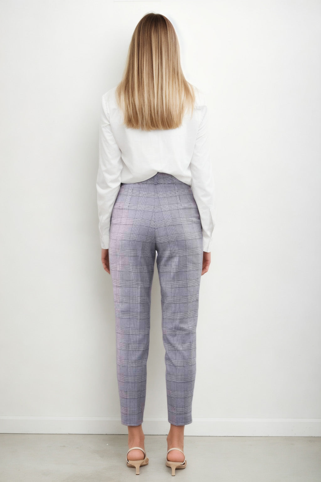 SMALL POCKET DETAILED PLAID TROUSERS