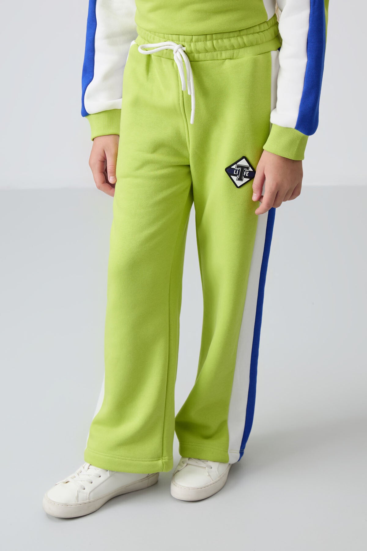 Lime Green Cotton Fleece-Lined Soft Textured Standard Fit Printed Girls' Tracksuit Set - 75165