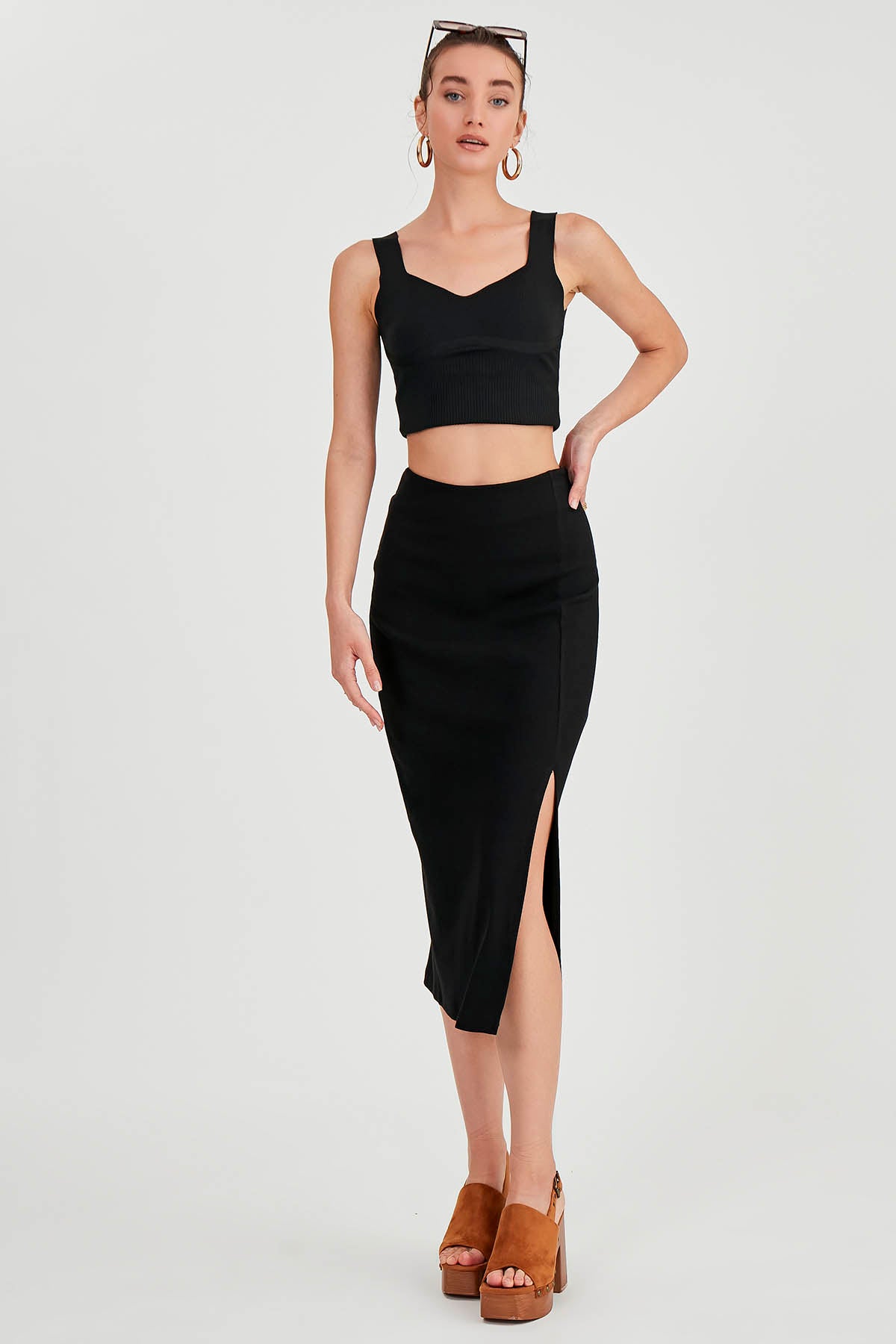 MIDI HEIGHT SKIRT WITH SPLIT