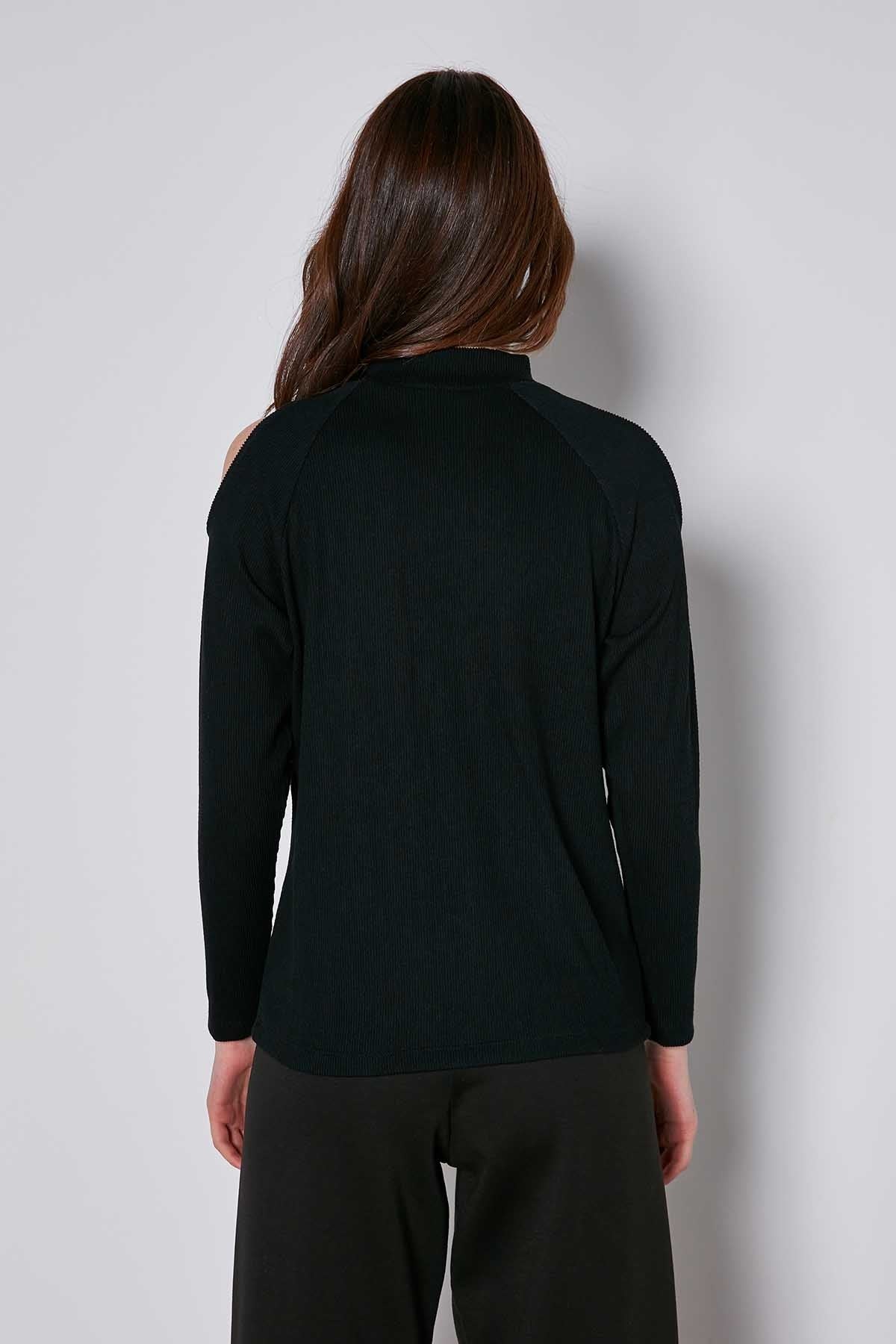 OPEN SHOULDER RAGLAN SLEEVE KNITTED BLOUSE