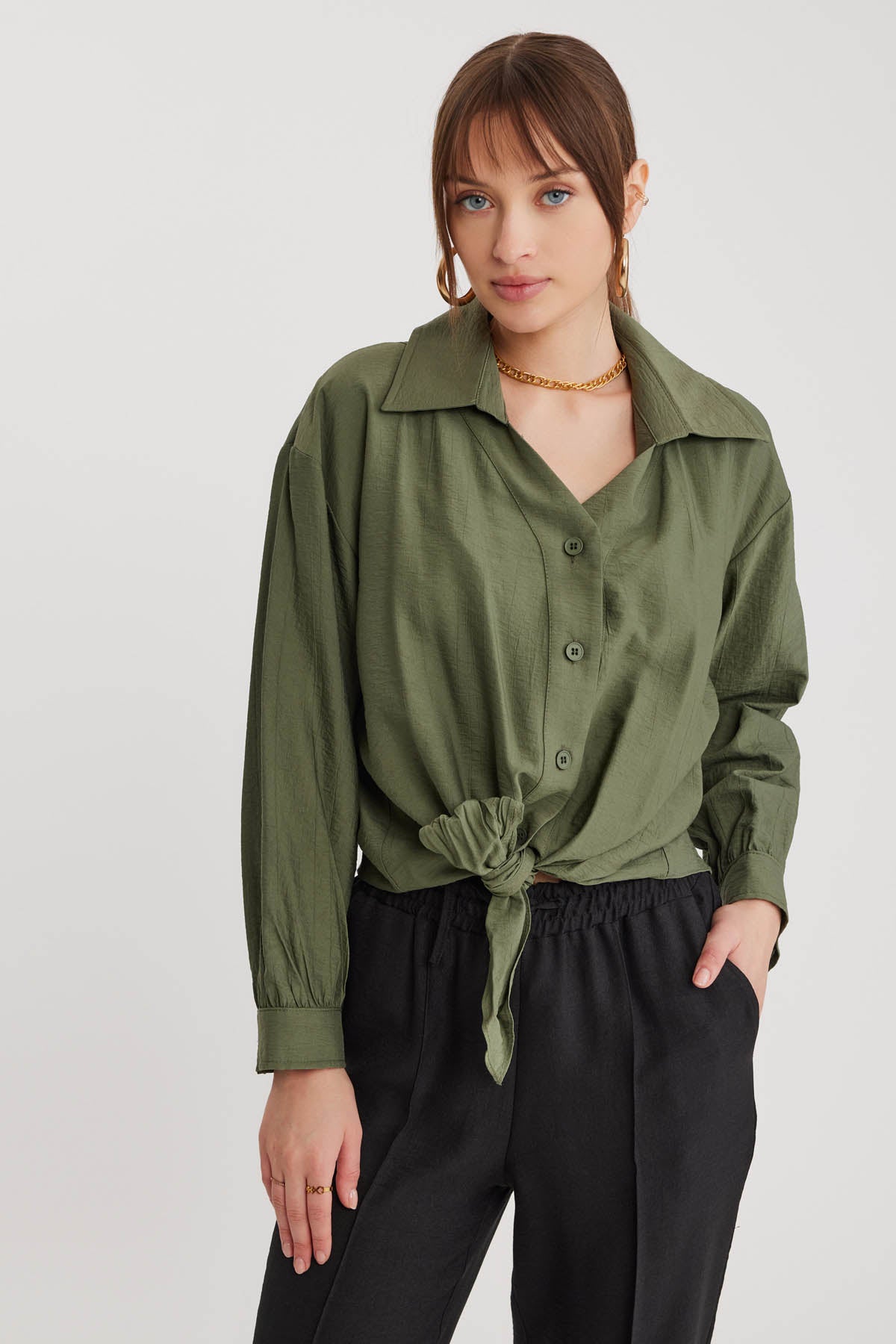 LOW SHOULDER LONG SLEEVE SHIRT WITH FRONT BINDING