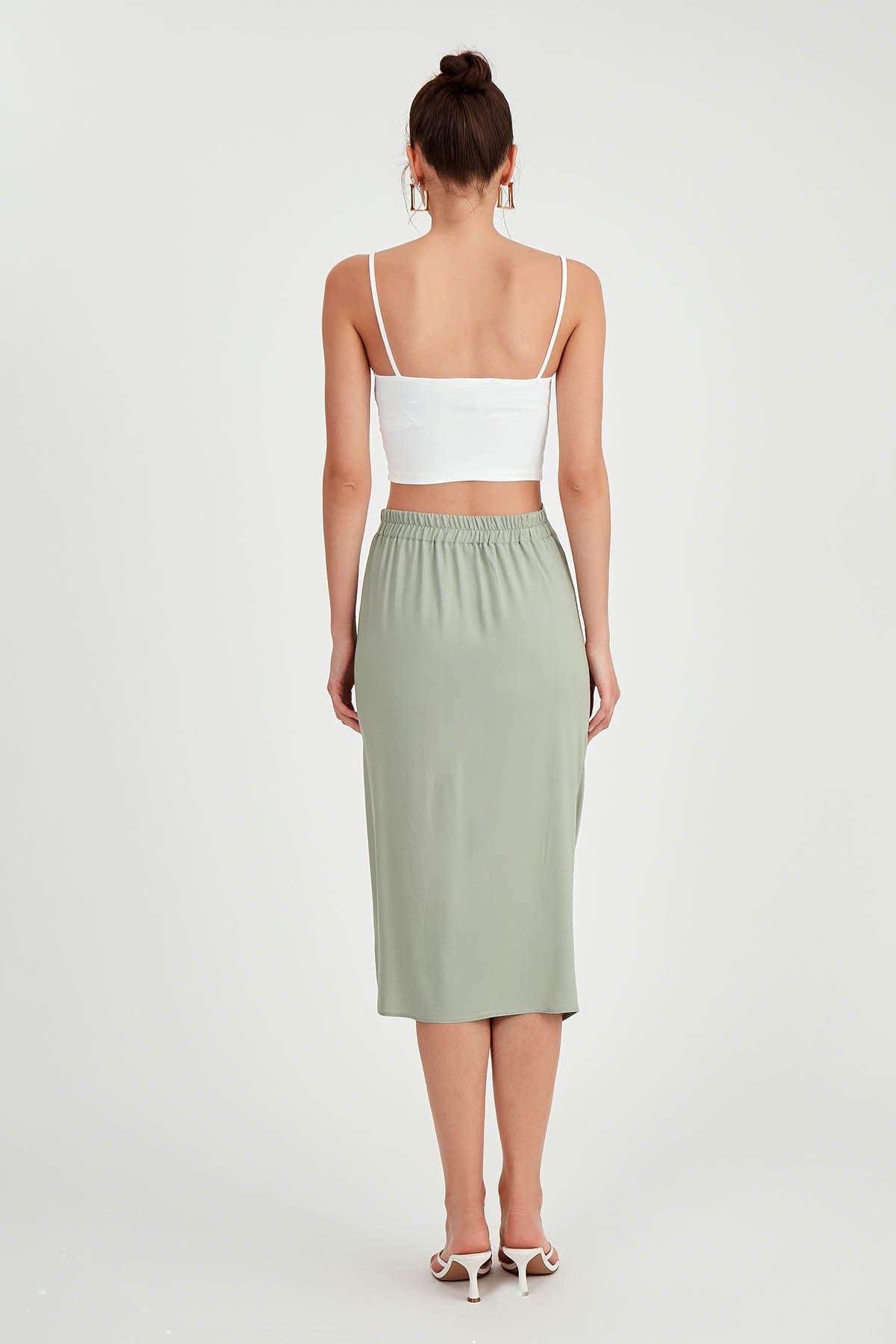 MIDI HEIGHT SKIRT WITH BENT-UP SPLIT