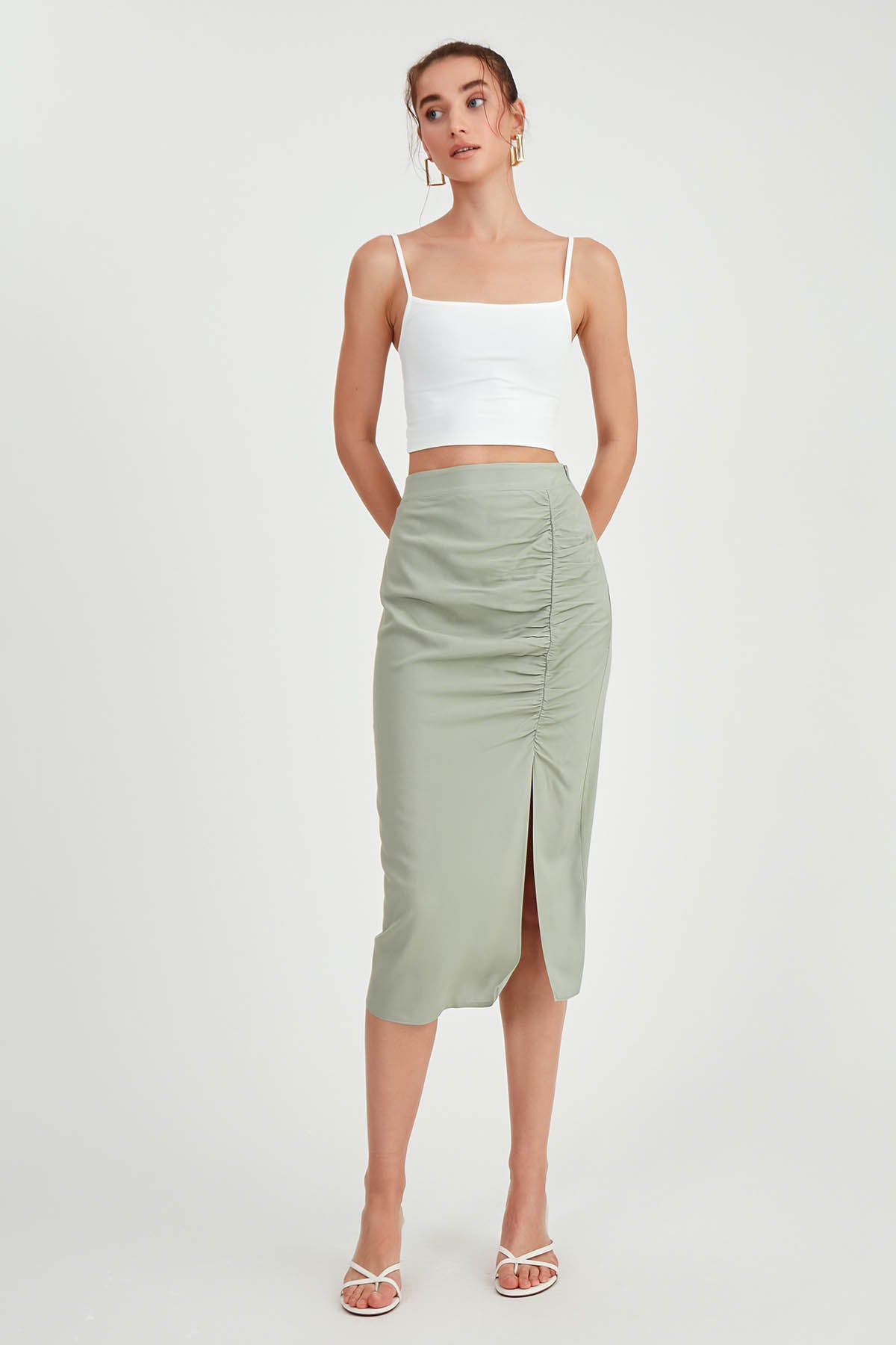 MIDI HEIGHT SKIRT WITH BENT-UP SPLIT