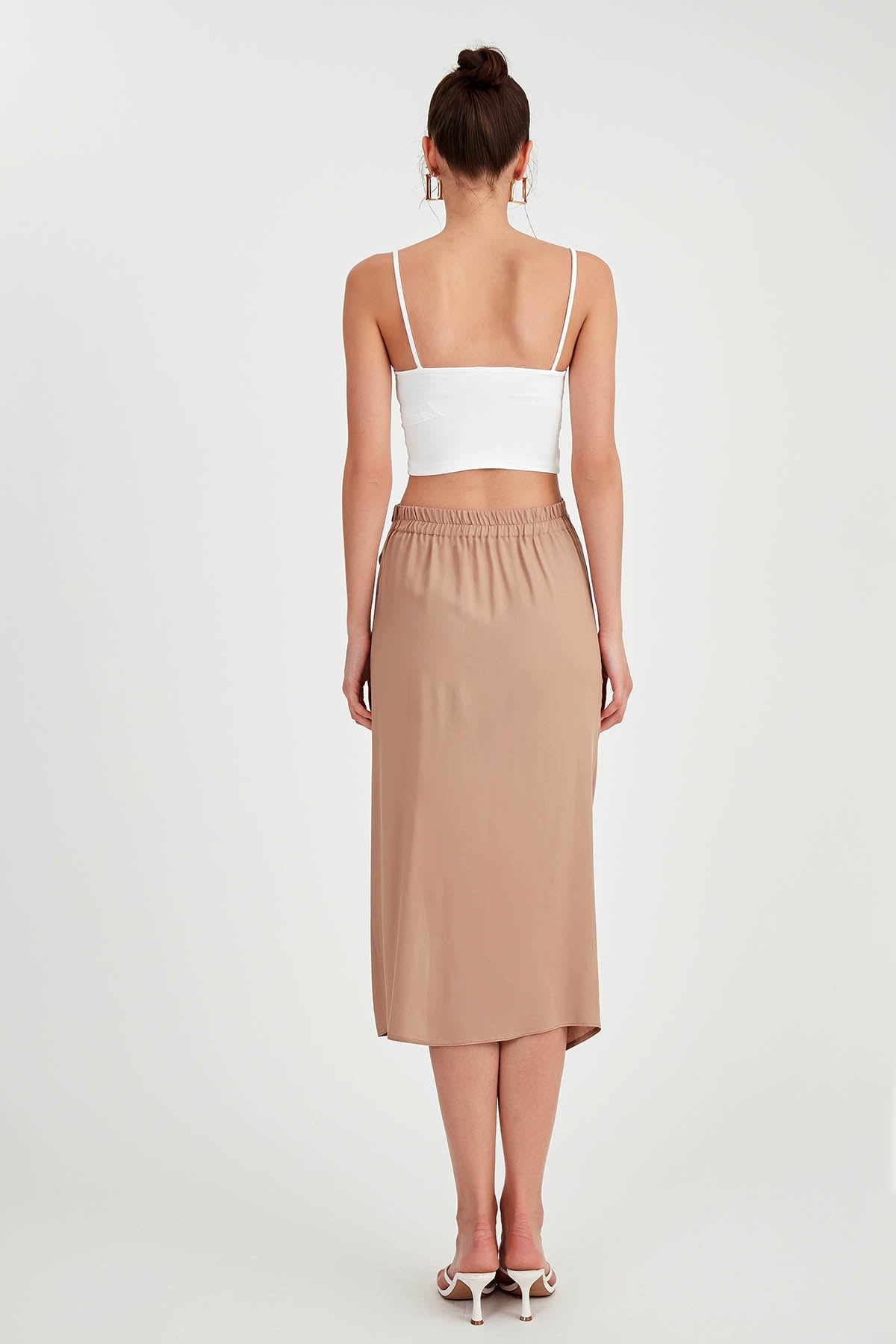 MIDI HEIGHT SKIRT WITH BENT-UP SPLIT