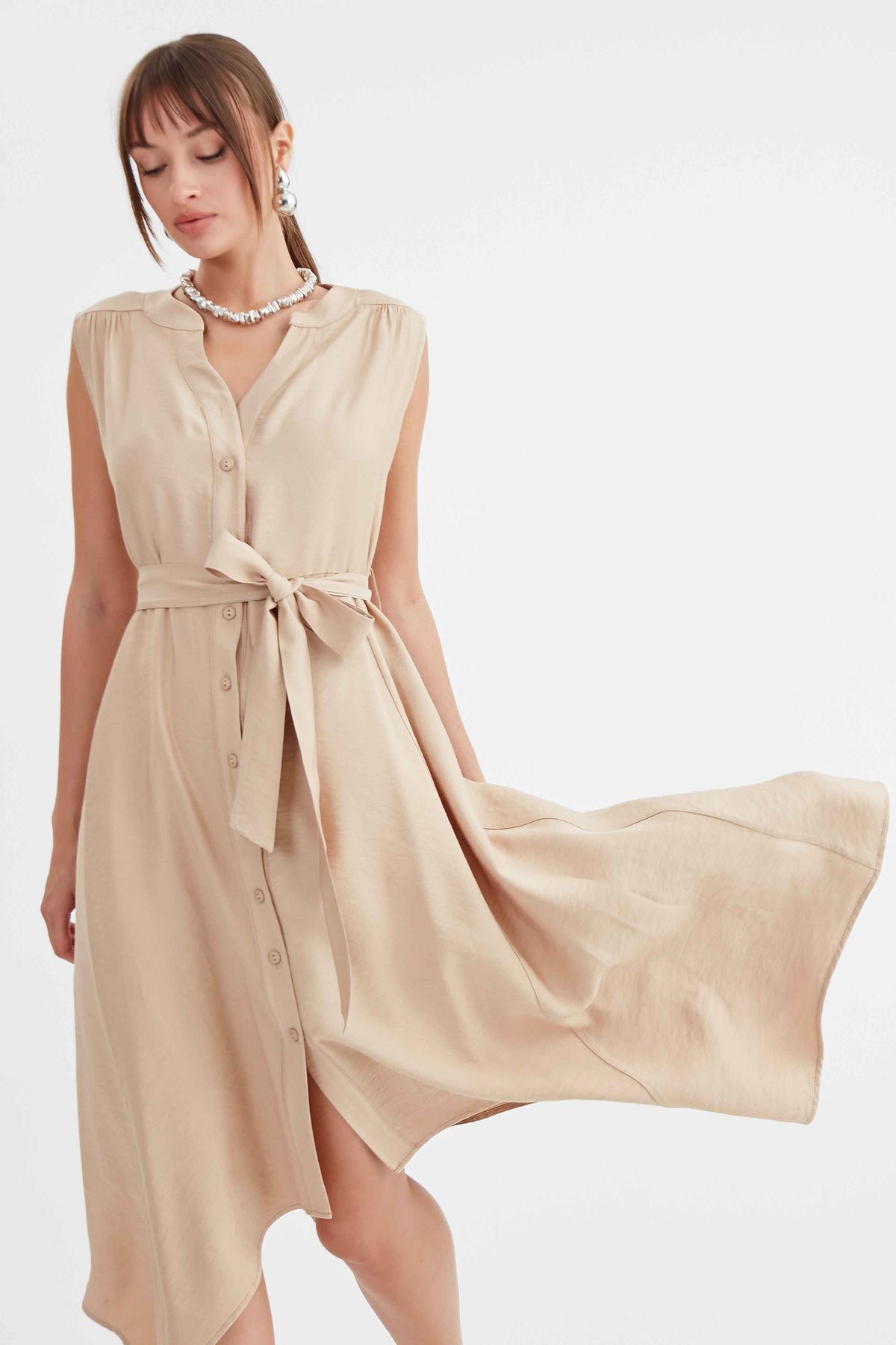 SLEEVELESS DRESS WITH FRONT BUTTON BELT