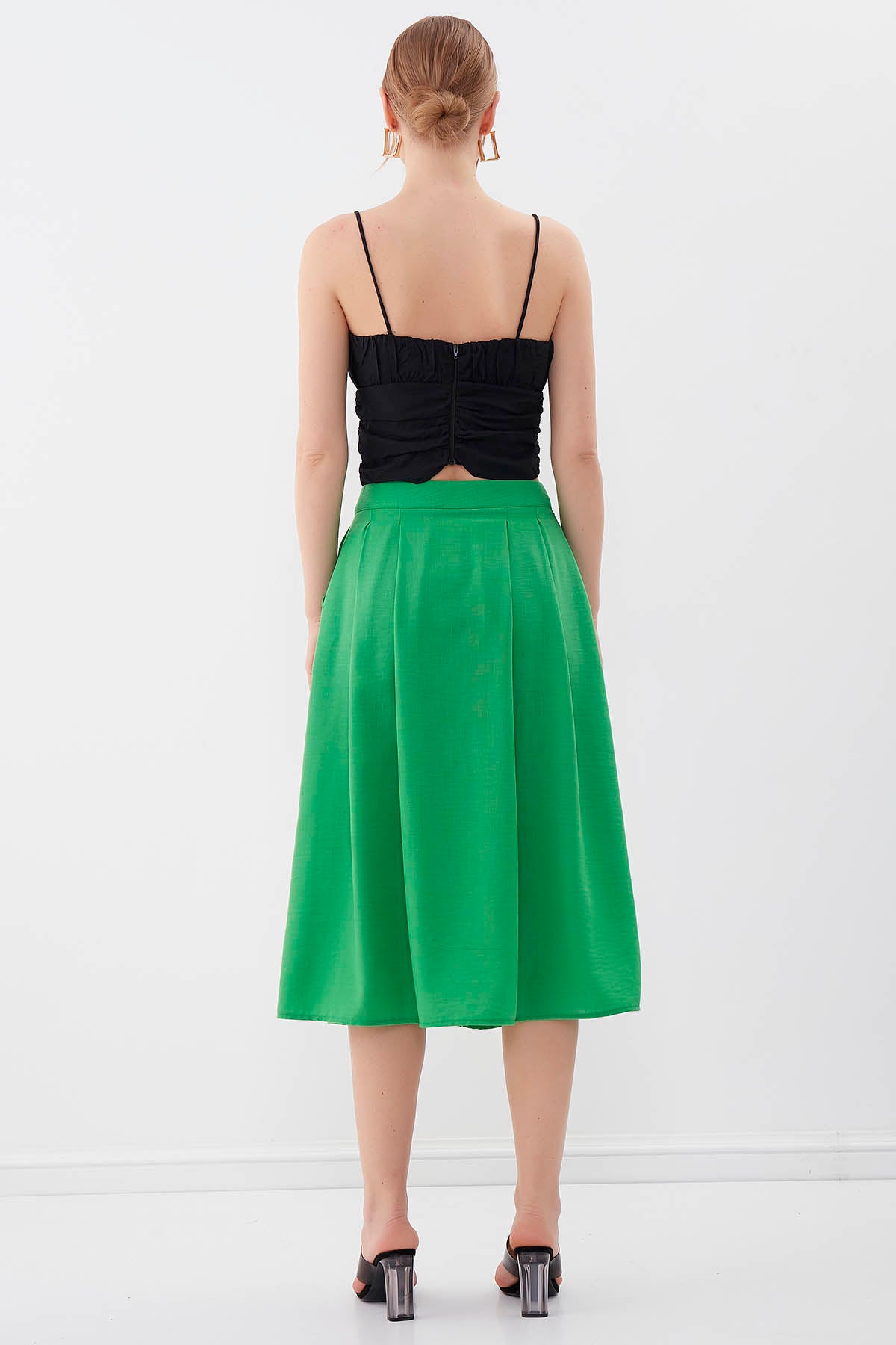 MIDSIZE SKIRT WITH FRONT BUTTON