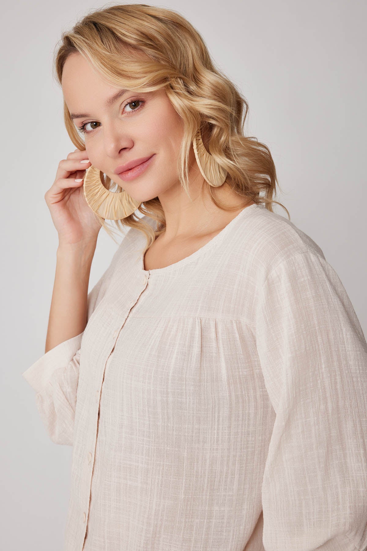 VISCOSE LINEN BLOUSE WITH FRONT BUTTON