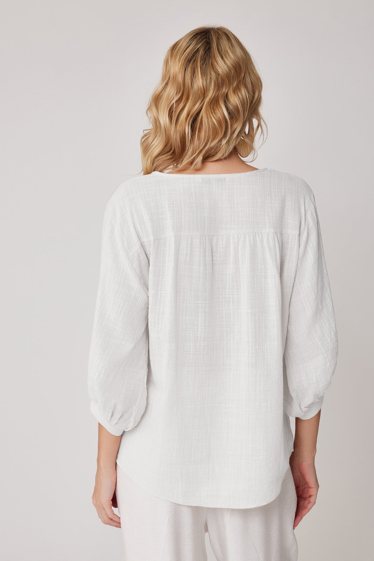VISCOSE LINEN BLOUSE WITH FRONT BUTTON
