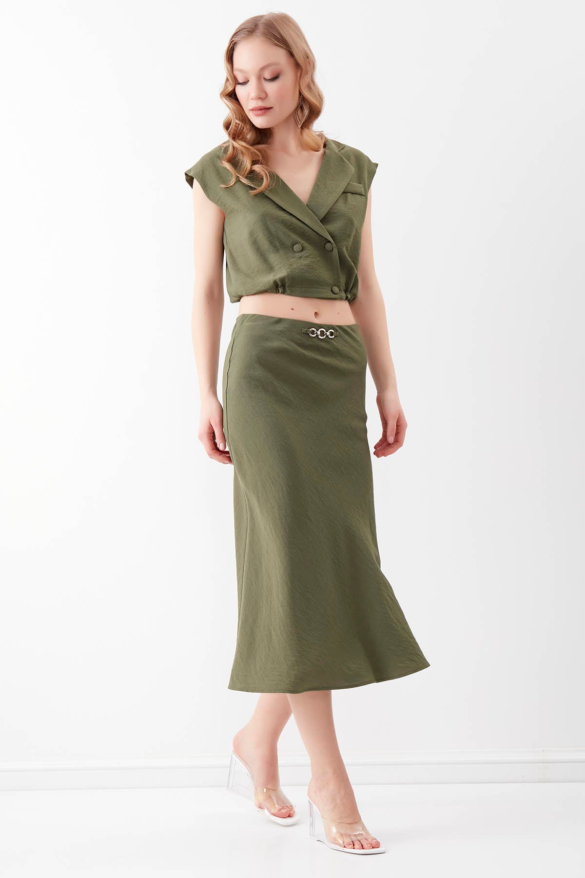 CHAIN DETAILED WAIST MIDI HEIGHT SKIRT FRONT