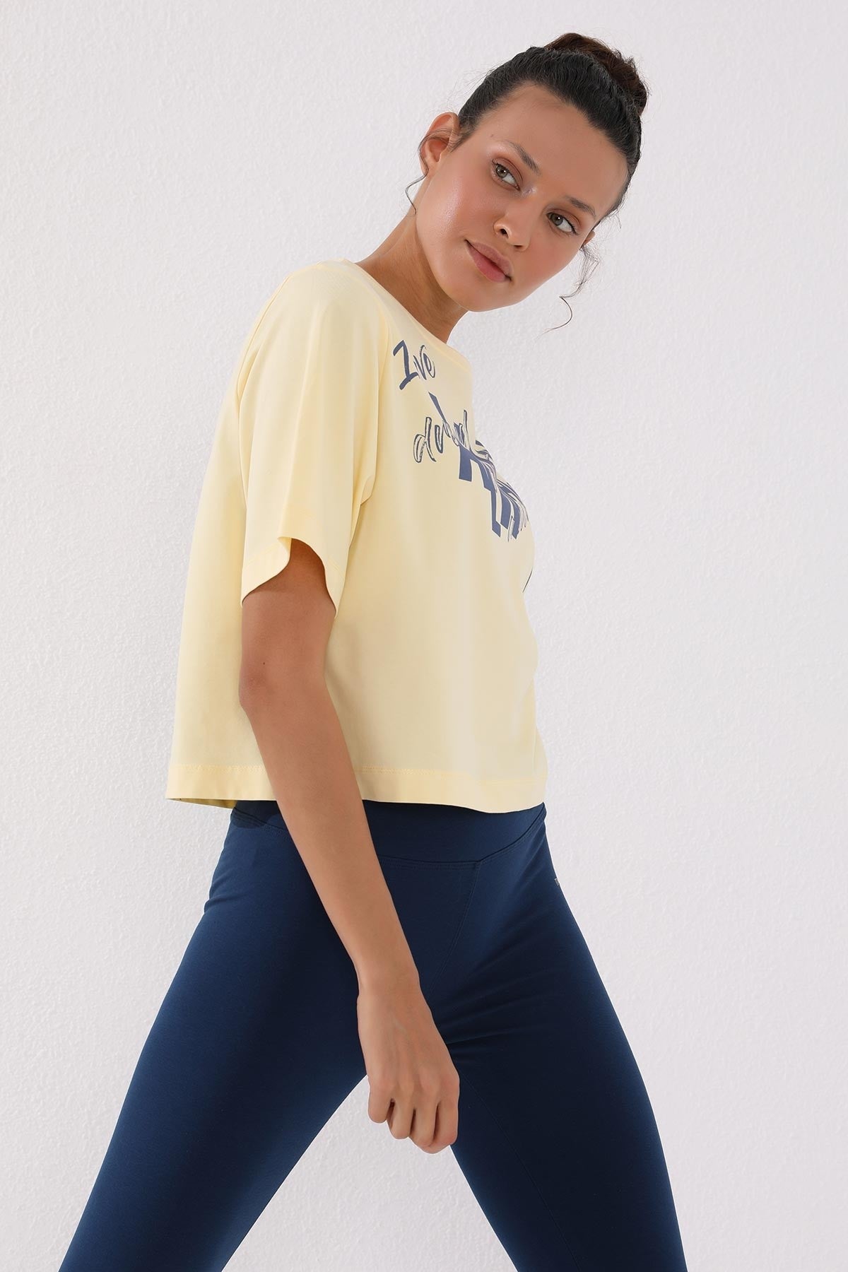 Light Yellow Asymmetric Print O Collar Women's Oversize T-Shirt - 97136