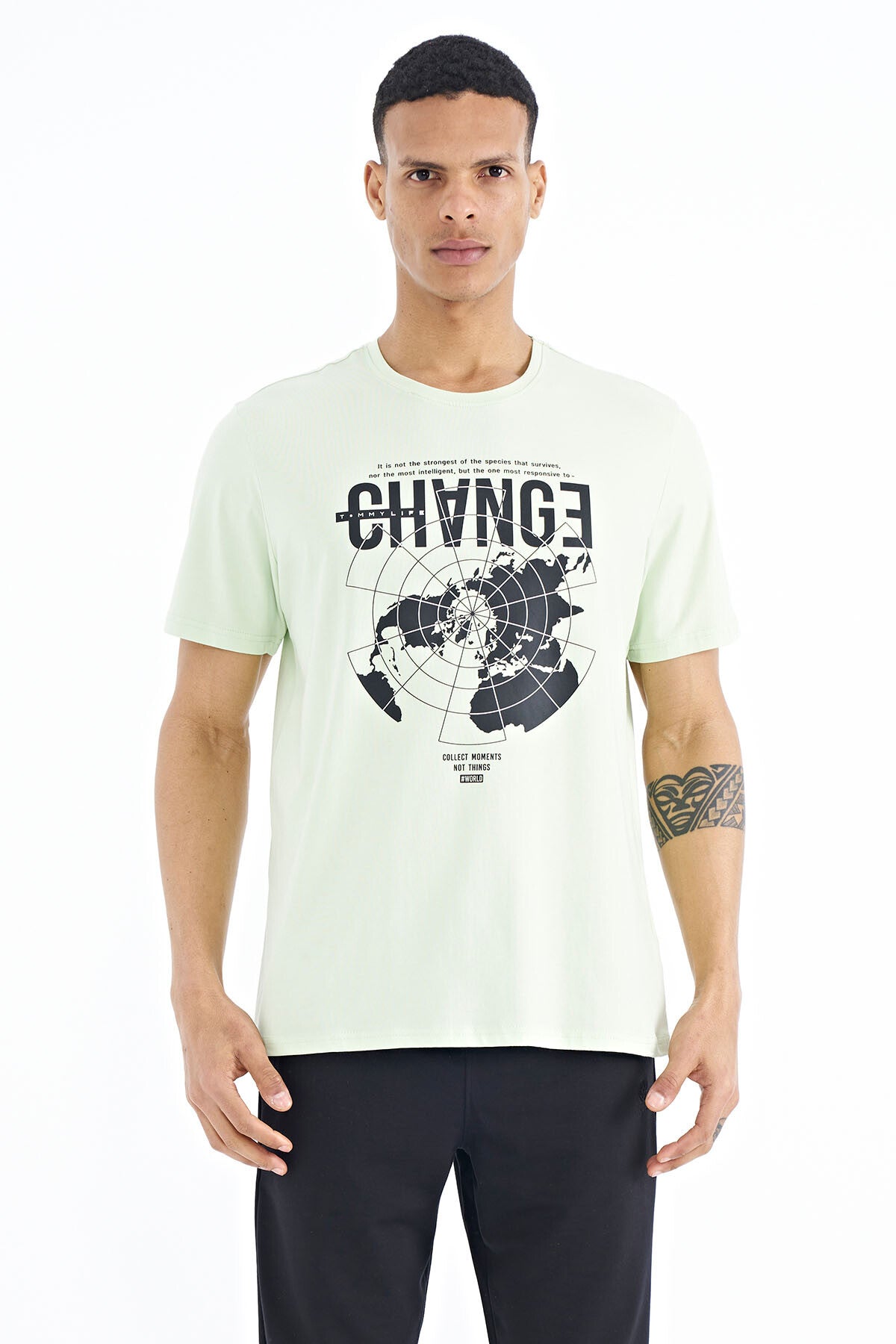 Light Green Open Green Print Detailed O Collar Standard Cut Men's T-Shirt - 88214