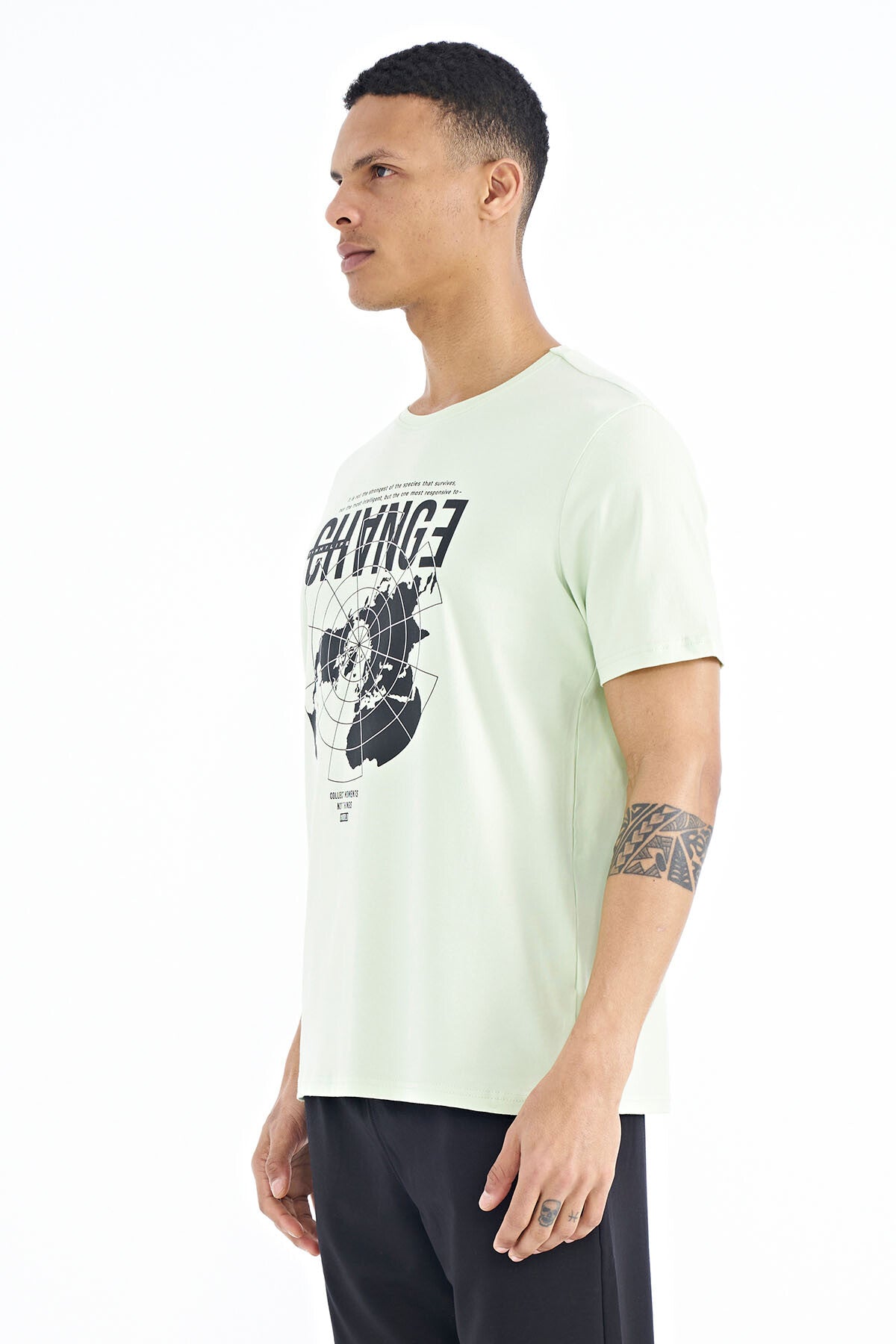 Light Green Open Green Print Detailed O Collar Standard Cut Men's T-Shirt - 88214