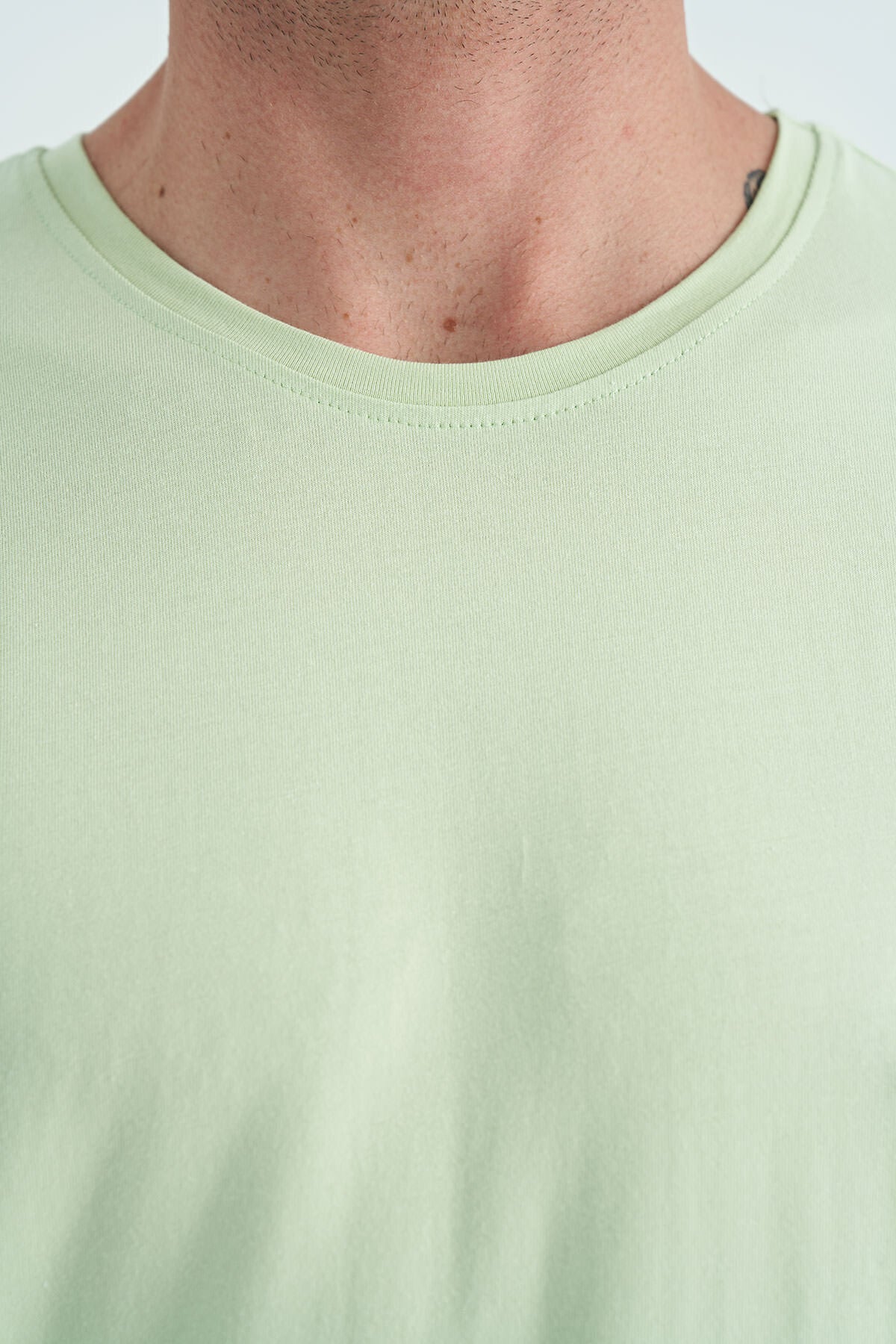 Light Green Men's Basic Short Sleeve Regular Fit O Neck T-shirt - 87911