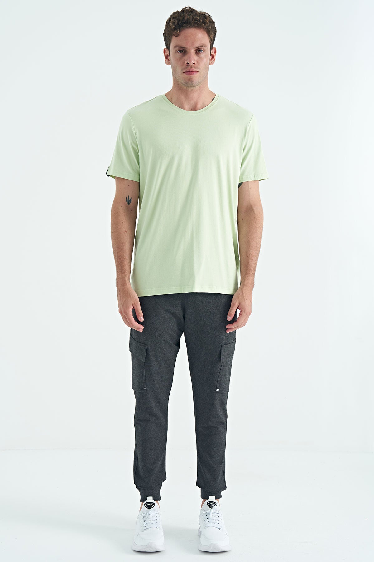 Light Green Men's Basic Short Sleeve Regular Fit O Neck T-shirt - 87911