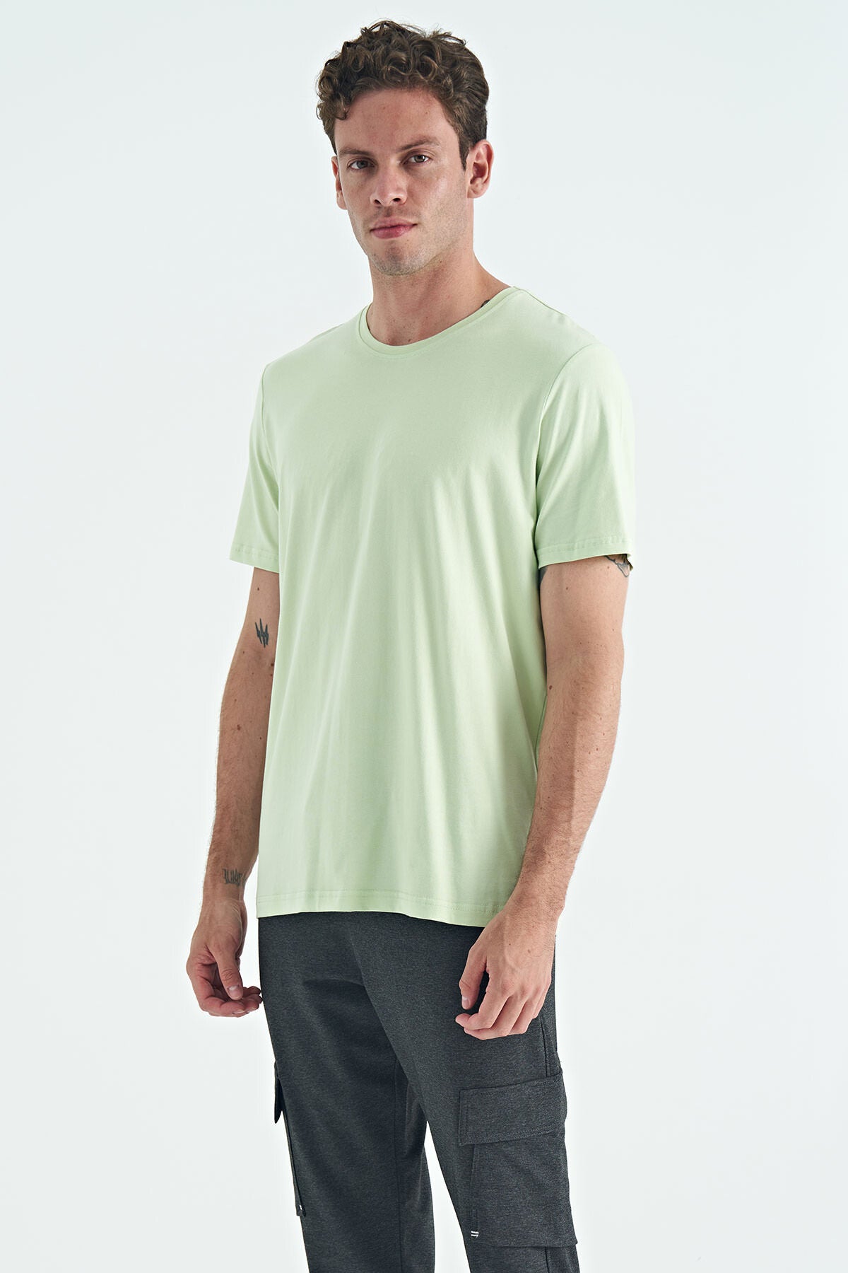 Light Green Men's Basic Short Sleeve Regular Fit O Neck T-shirt - 87911