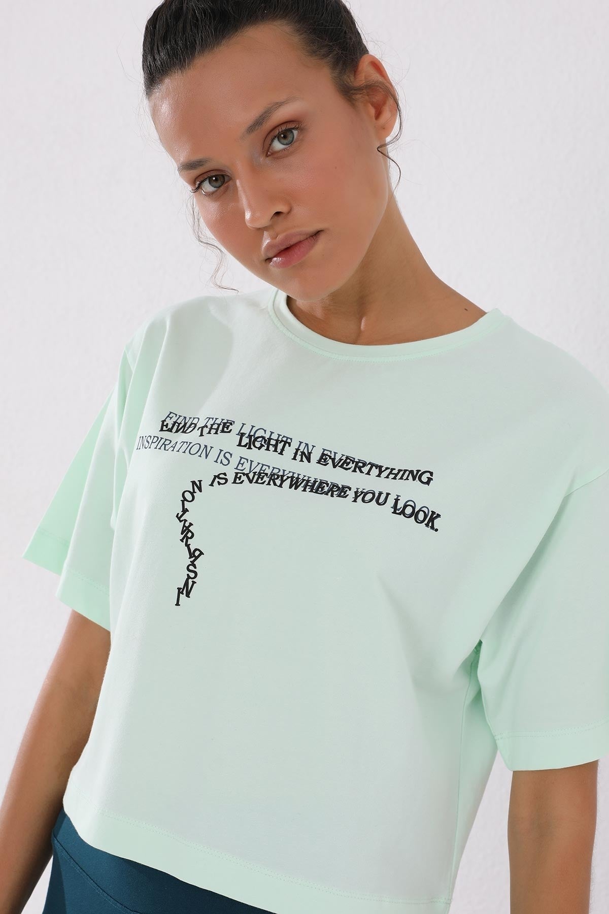 Light Green Printed Short O Collar Women's Oversize T-Shirt - 97135