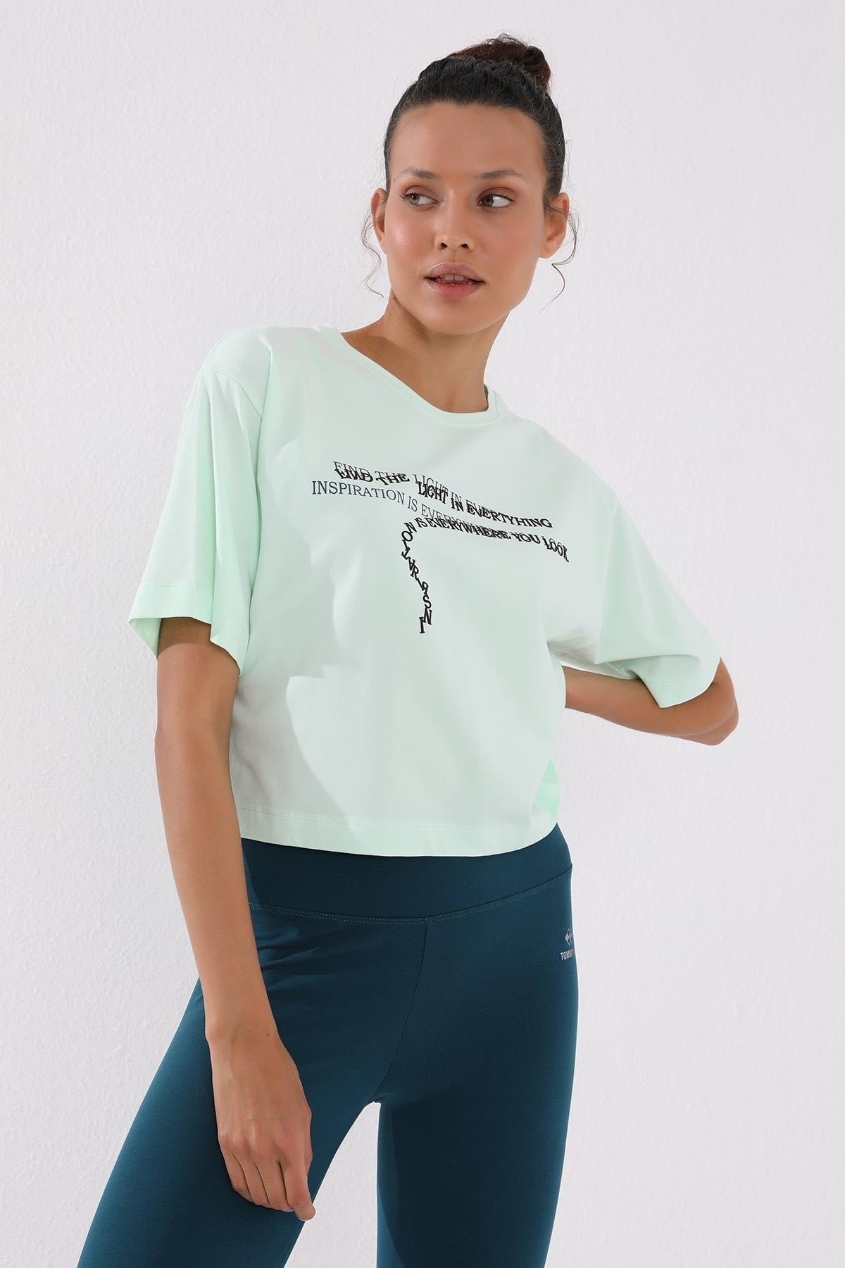 Light Green Printed Short O Collar Women's Oversize T-Shirt - 97135