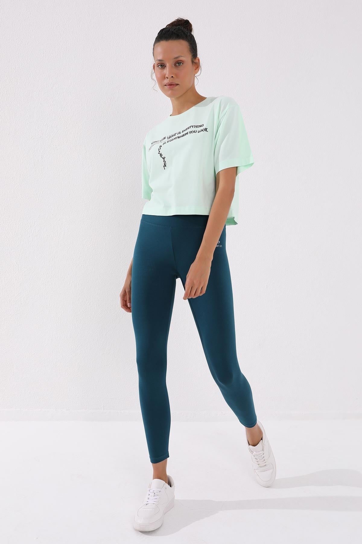 Light Green Printed Short O Collar Women's Oversize T-Shirt - 97135