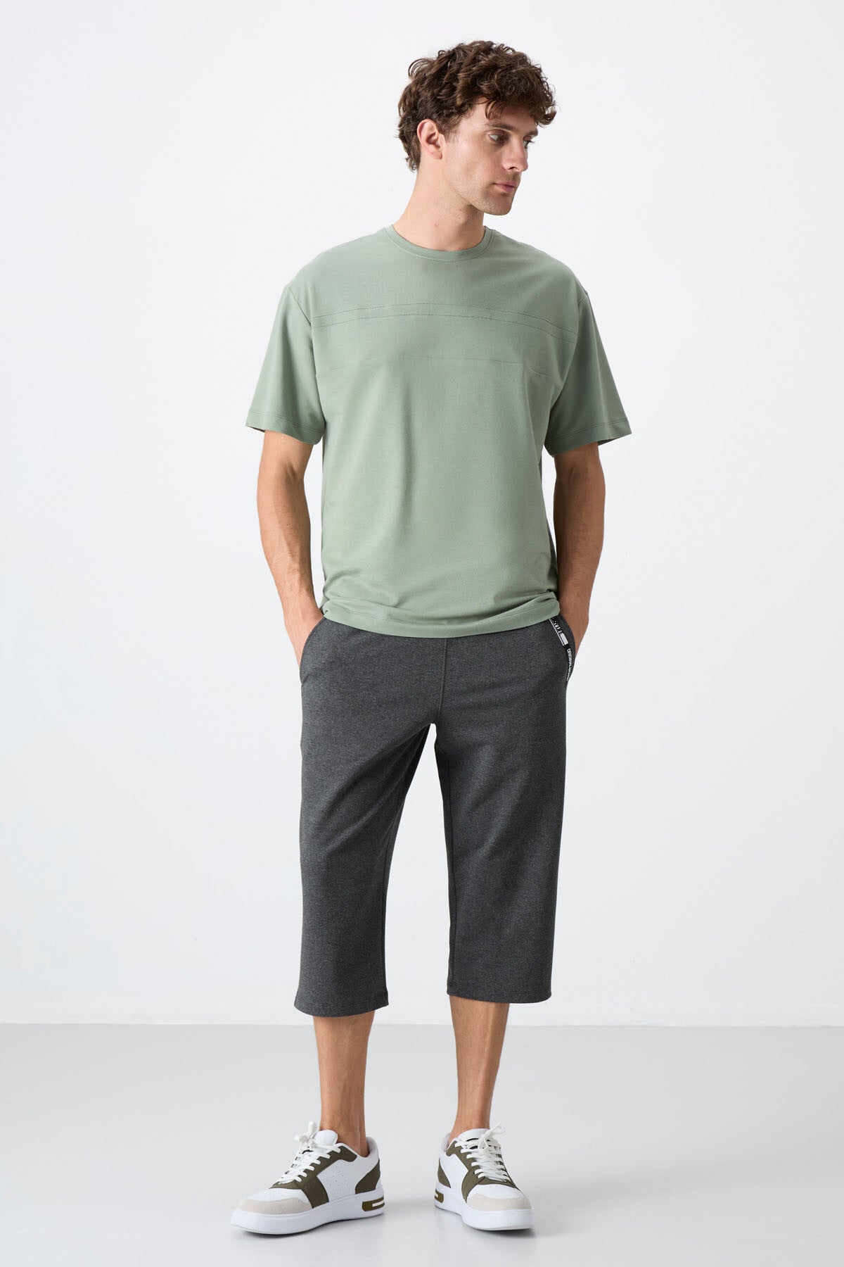 Anthracite Standard Mold Classic Hem Men's Capri - 83092