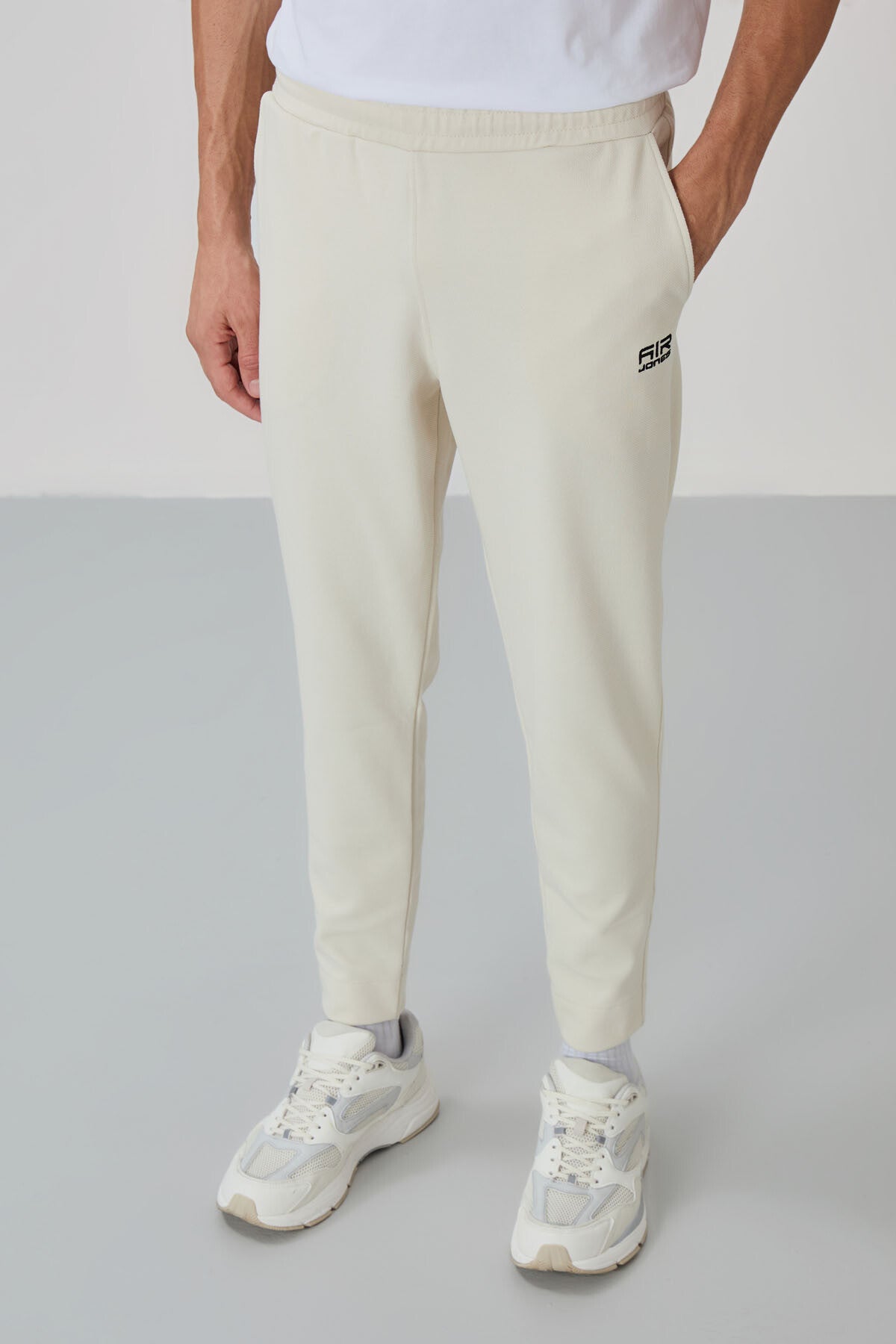 Carlos Bej Standard Fit Men's Tracksuit Set - 85209
