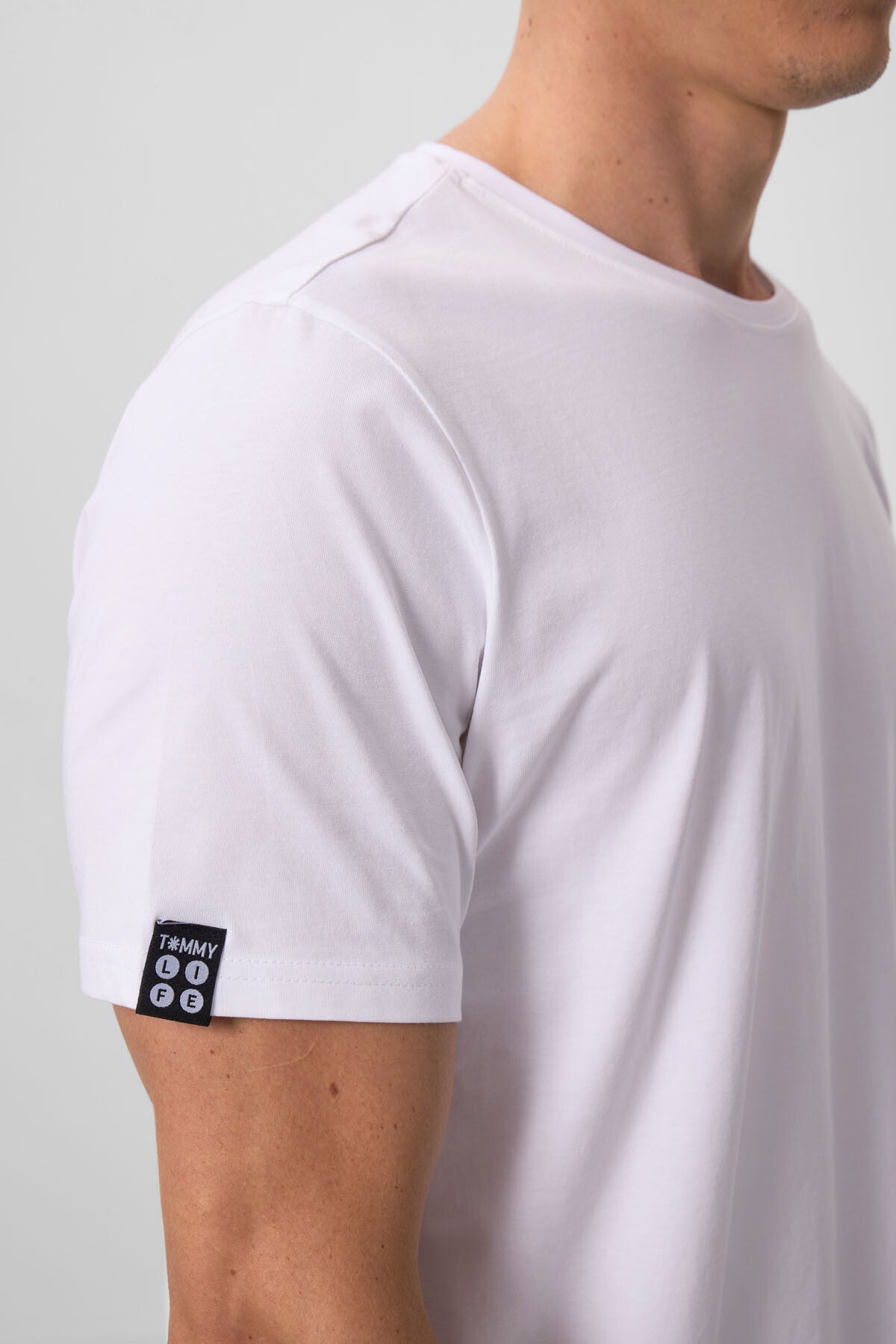 White Men's Basic Short Sleeve Regular Fit O Neck T-shirt - 87911