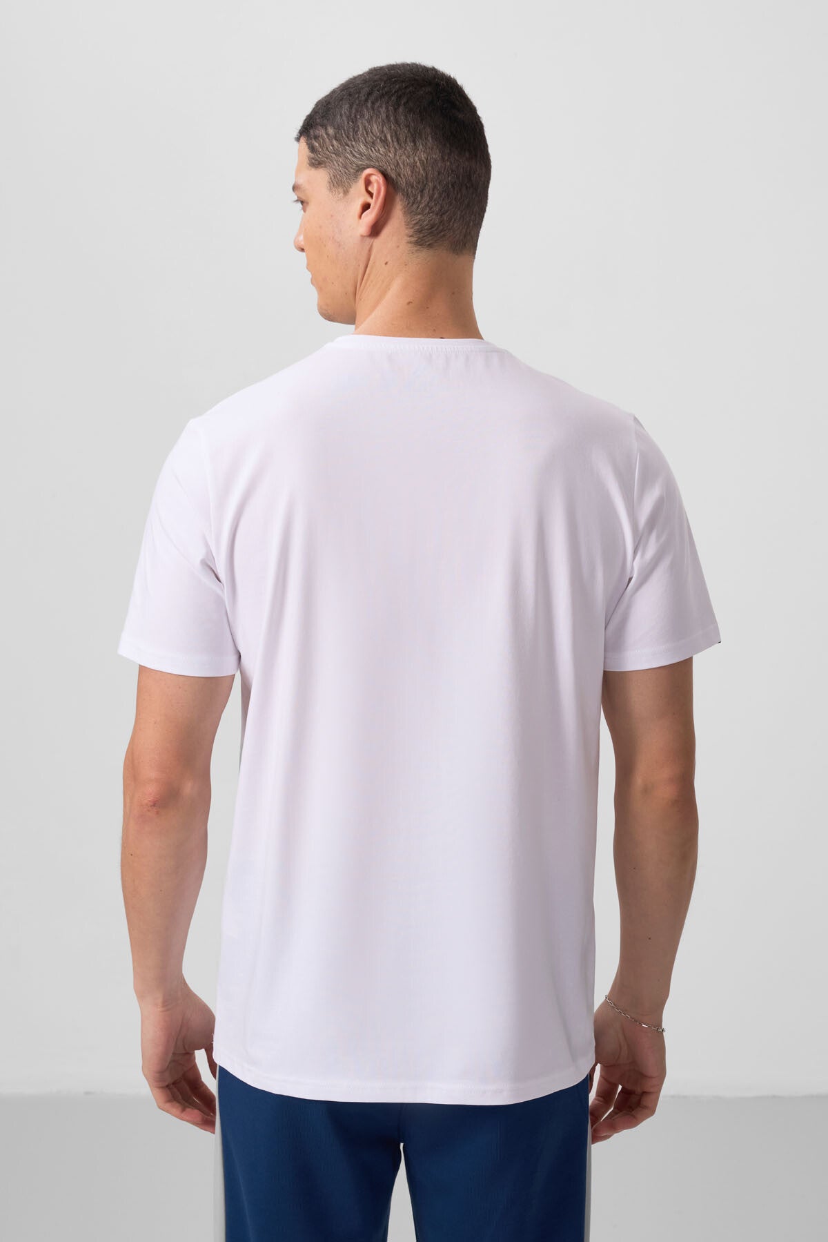 White Men's Basic Short Sleeve Regular Fit O Neck T-shirt - 87911