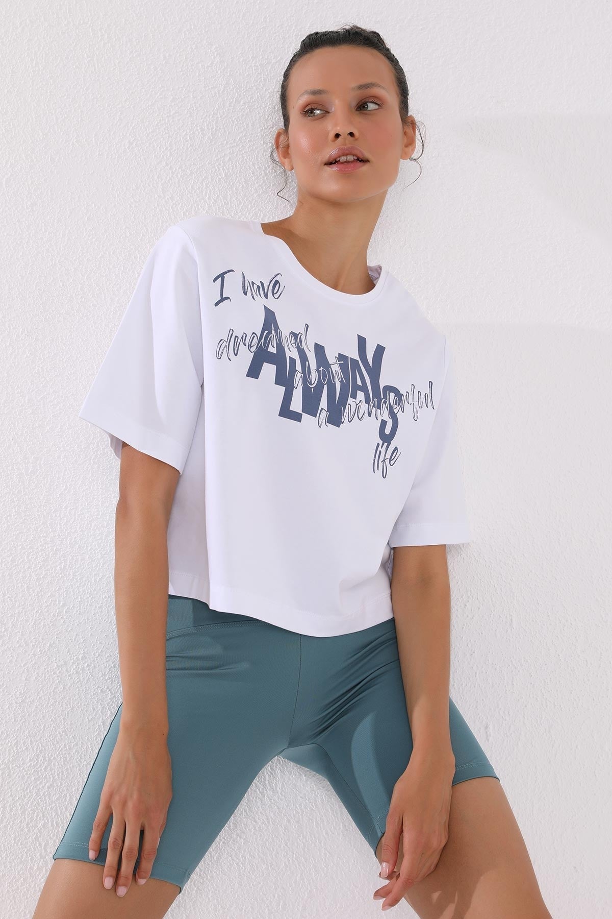 White Asymmetric Print O Collar Women's Oversize T-Shirt - 97136