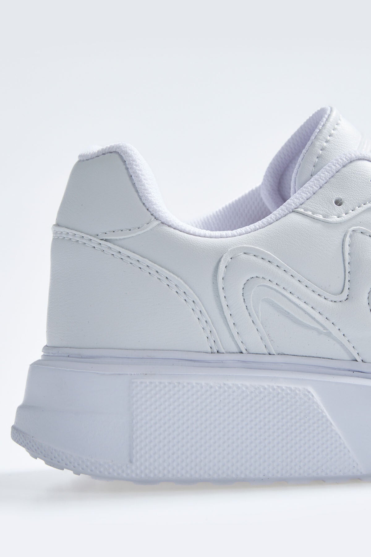 White Laced High Sole PU Leather Women's Sports Shoes - 89200