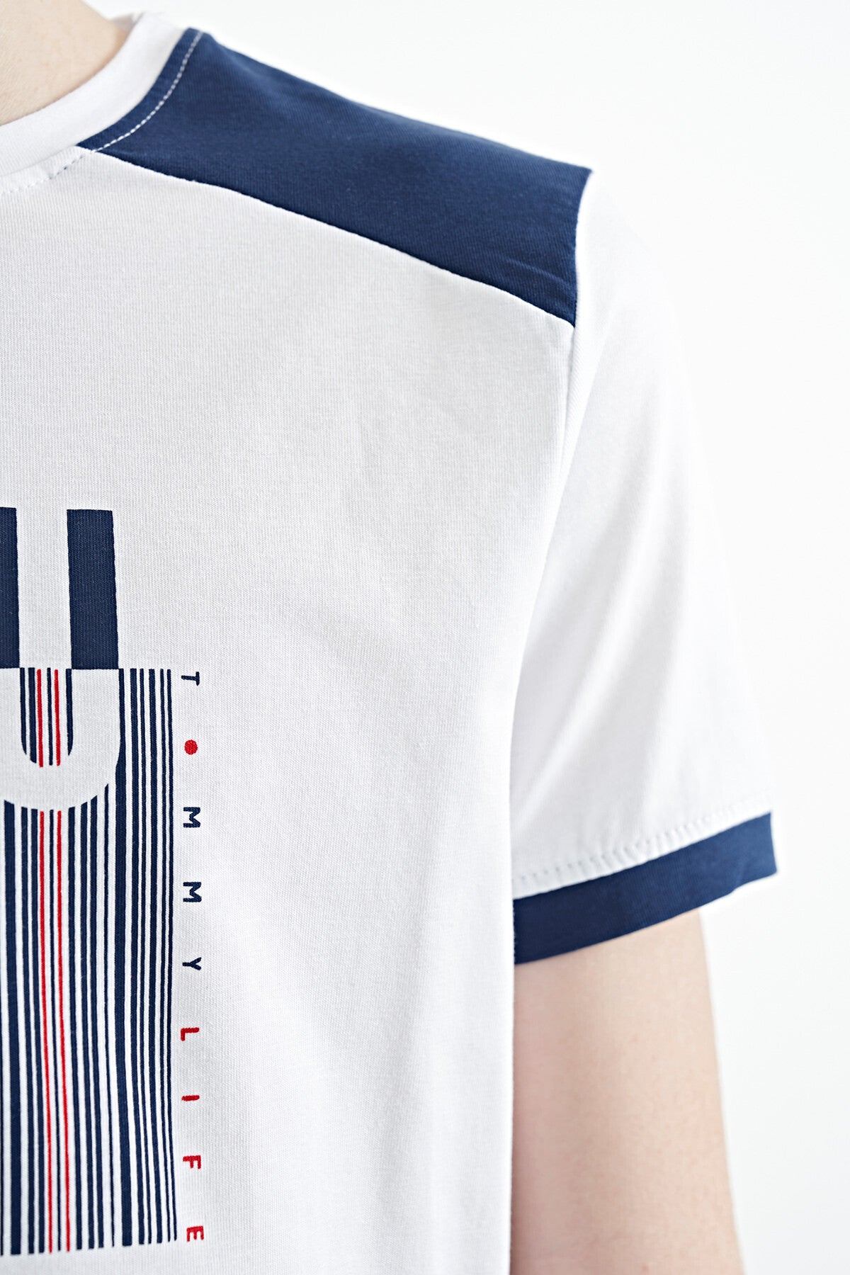 White Print Detailed O Collar Standard Fit Boys' T-Shirt - 11157