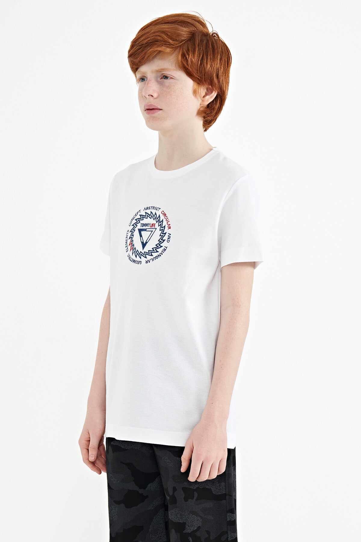White Embroidered Detailed O Collar Standard Fit Boys T-Shirt - 11115