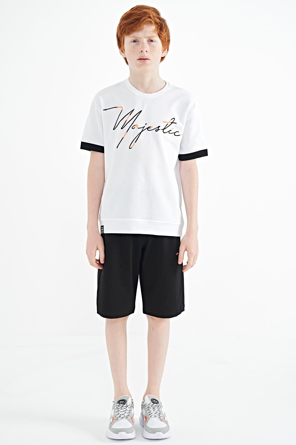 White Front Embroidered O Collar Oversize Boys T-Shirt - 11147