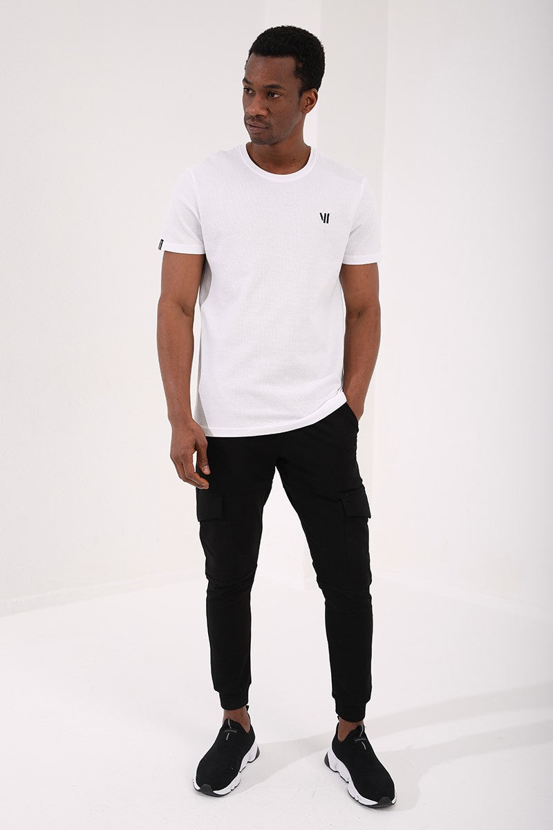 White Honeycomb Textured Double Arrow Logo Standard Fit O Collar Men's T-Shirt - 87921