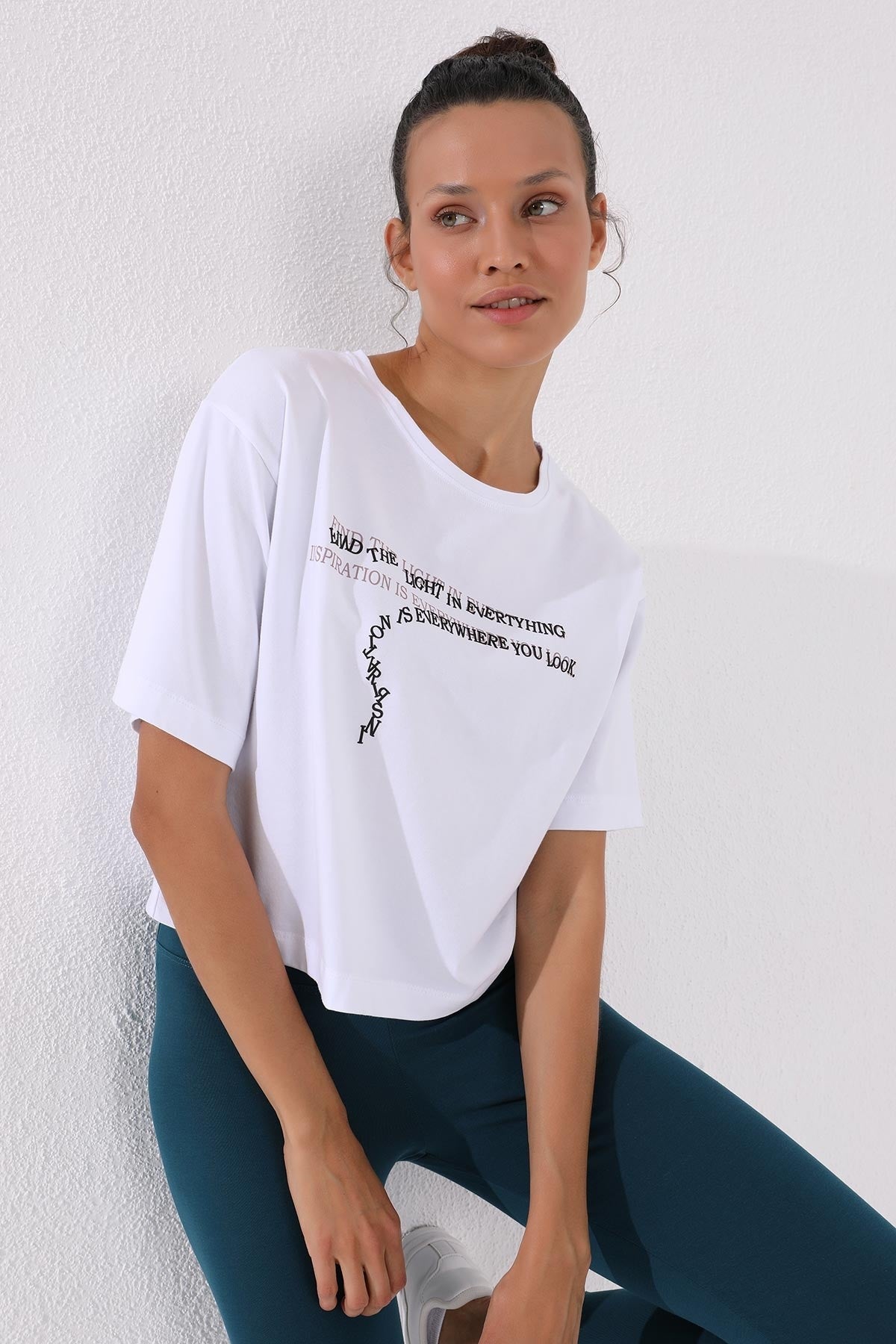White Printed Short O Collar Women's Oversize T-Shirt - 97135