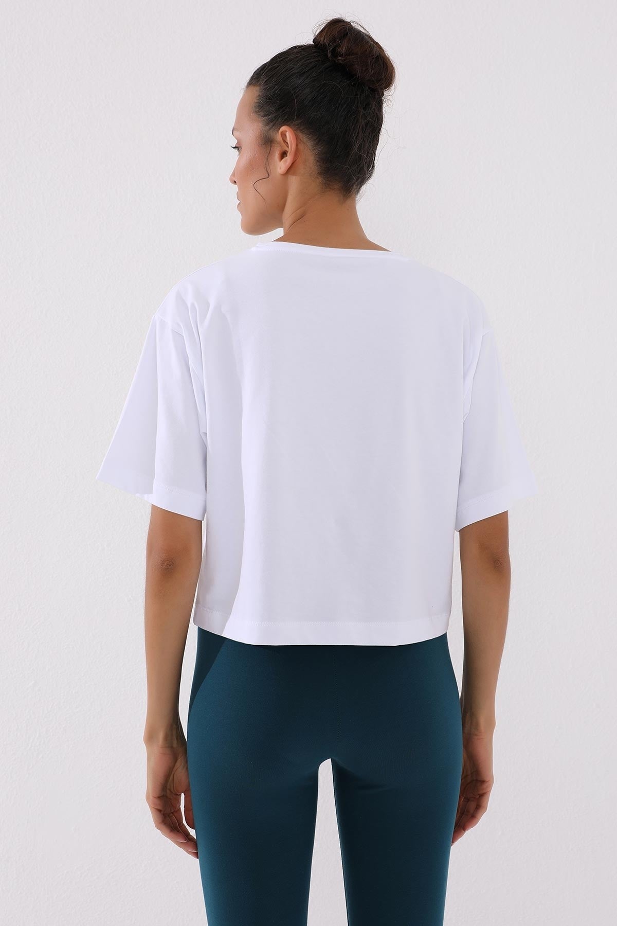 White Printed Short O Collar Women's Oversize T-Shirt - 97135