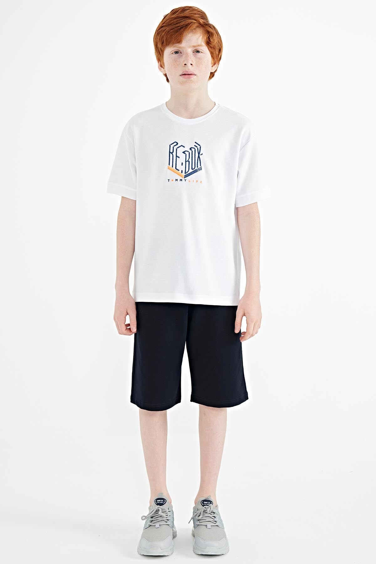 White Embroidered O Collar Oversize Boys T-Shirt - 11151