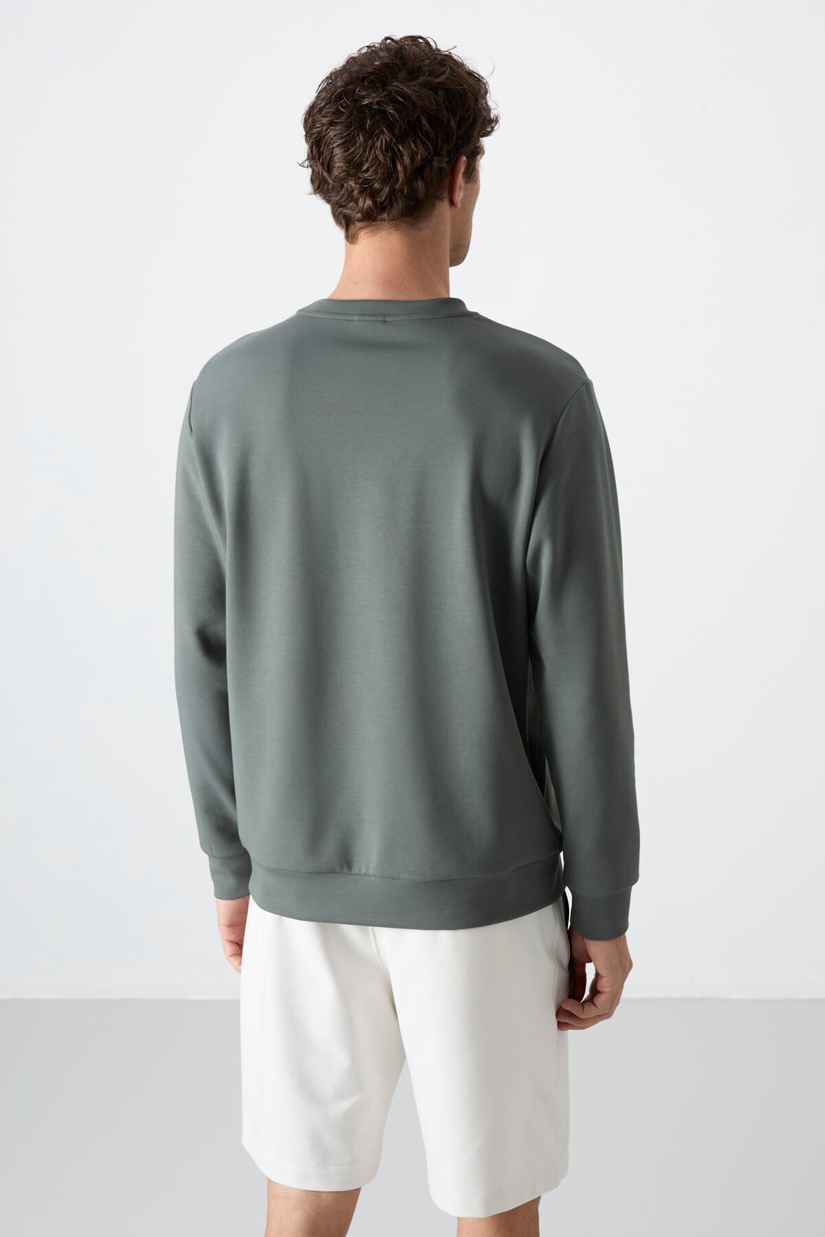Basic O Collar Comfort Fit Men's Sweatshirt - 88053
