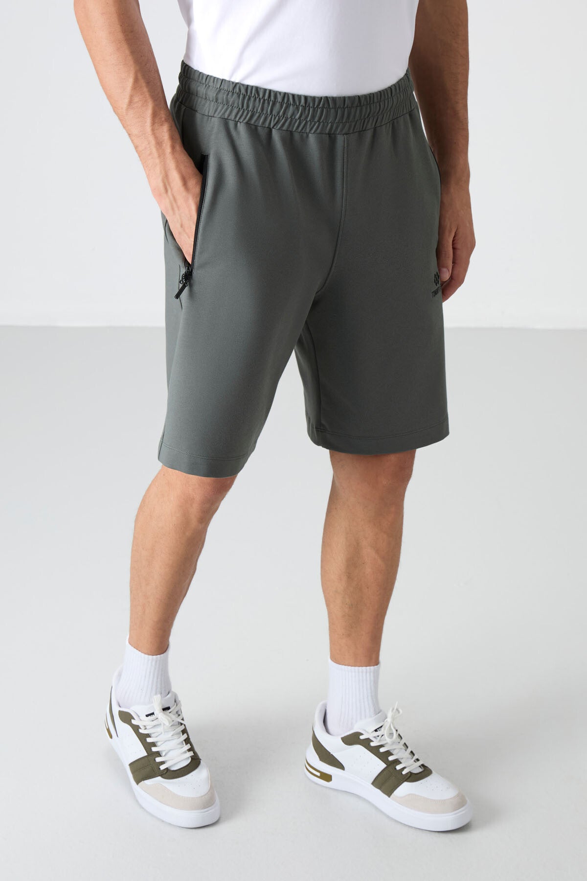 Sprouting Almond Hidden Zipper Back Pocket Laced Standard Fit Men's Shorts - 81136