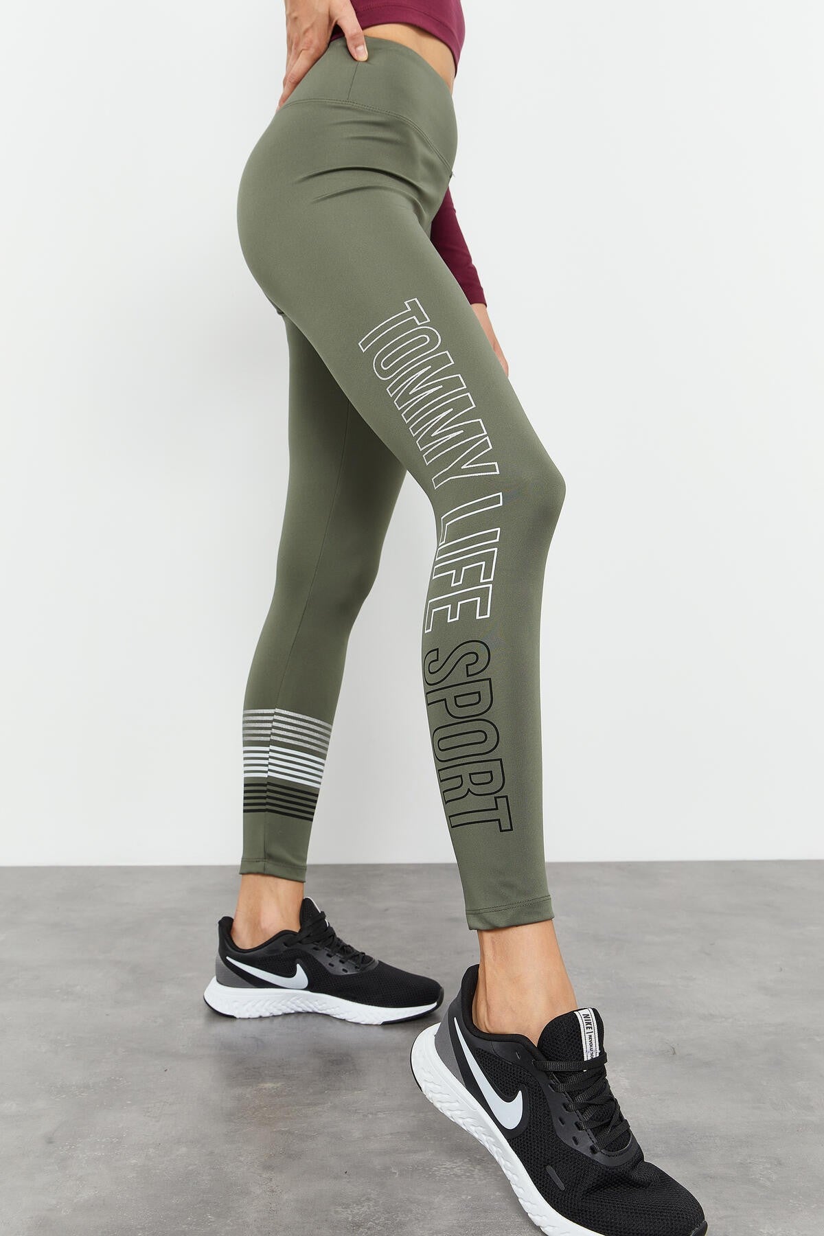 High Waist Slim Fit Tapered Leg Women's Tights with Printed Waistband - 94544