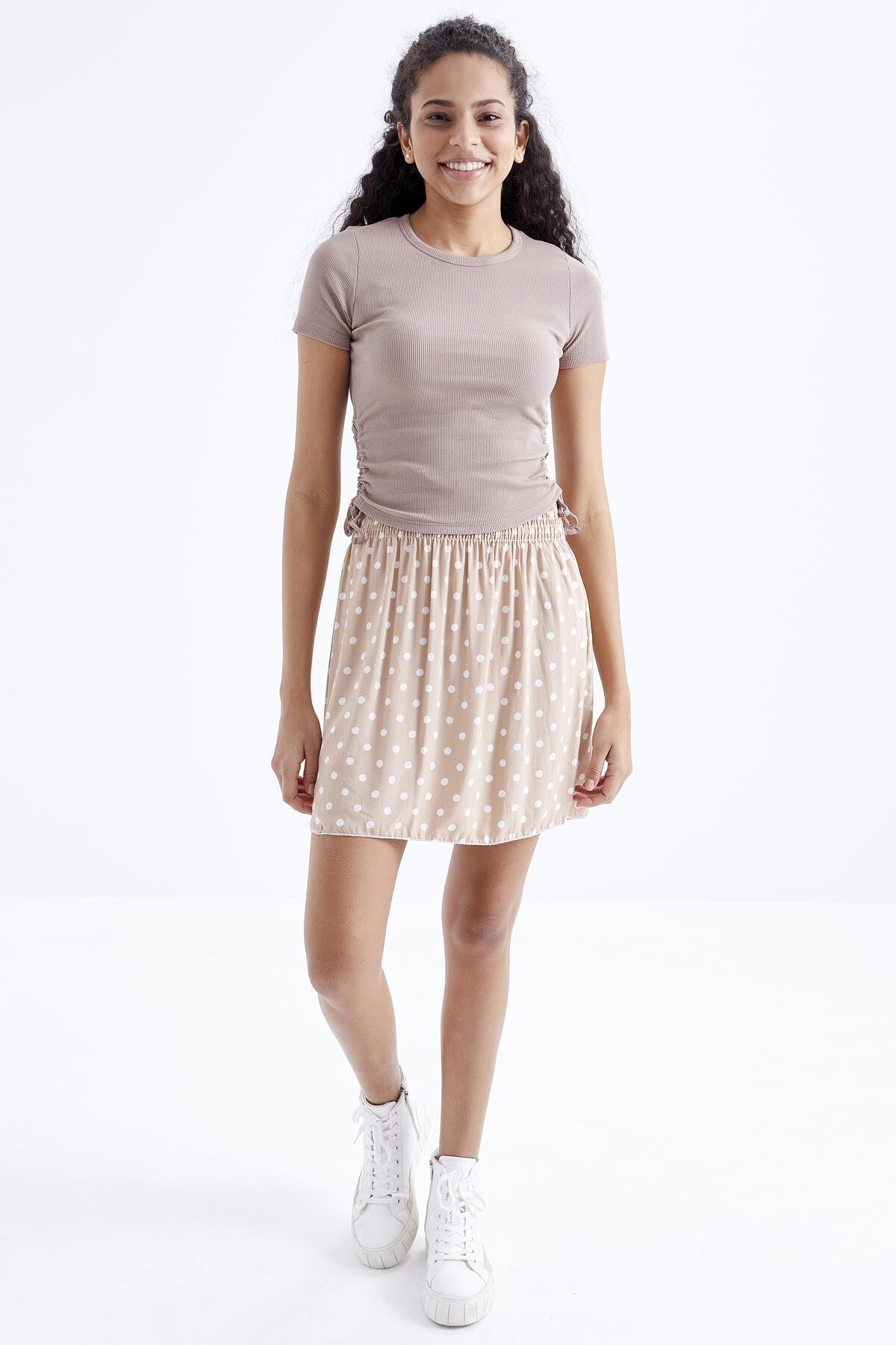 Camel Basic Yarn Bubbled O Collar Women's Crop Top T-Shirt - 97203