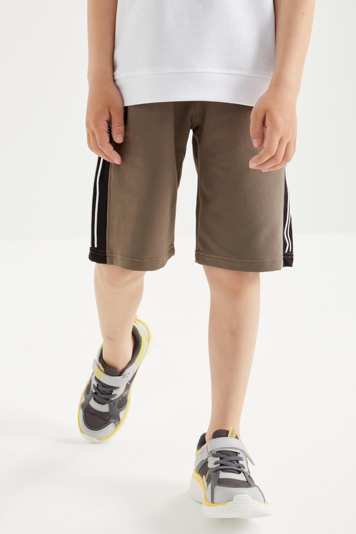 Camel Zipper Pocket Laced Standard Fit Boys Shorts - 10885